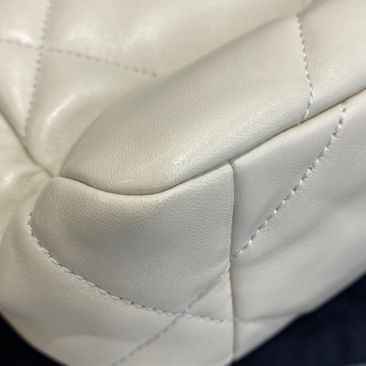 Chanel - 19 Bag Small - Lambskin leather - Beige - (small)