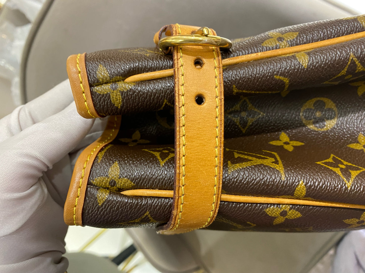 Louis Vuitton - Batignolles Horizontal - Monogram canvas with Vachetta leather trim - Brown - (medium)