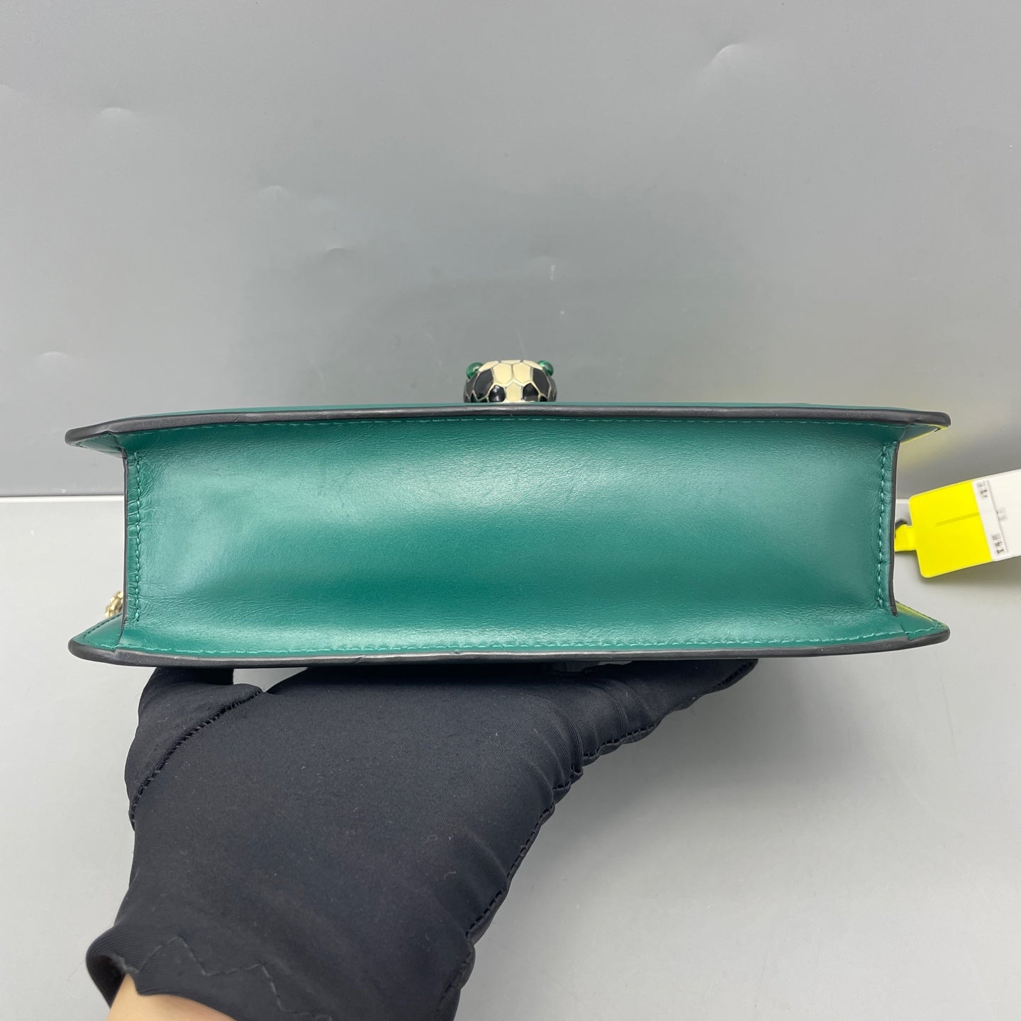 Bvlgari - Serpenti Forever Flap Bag - Smooth calf leather - Green with Gold-Tone Hardware - (medium)