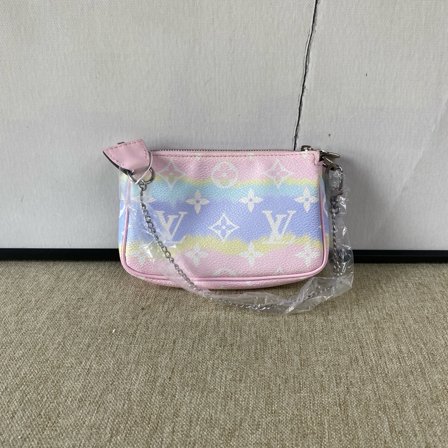 Louis Vuitton - Mini Pochette Accessoires - Monogram coated canvas - Multicolour - (mini)