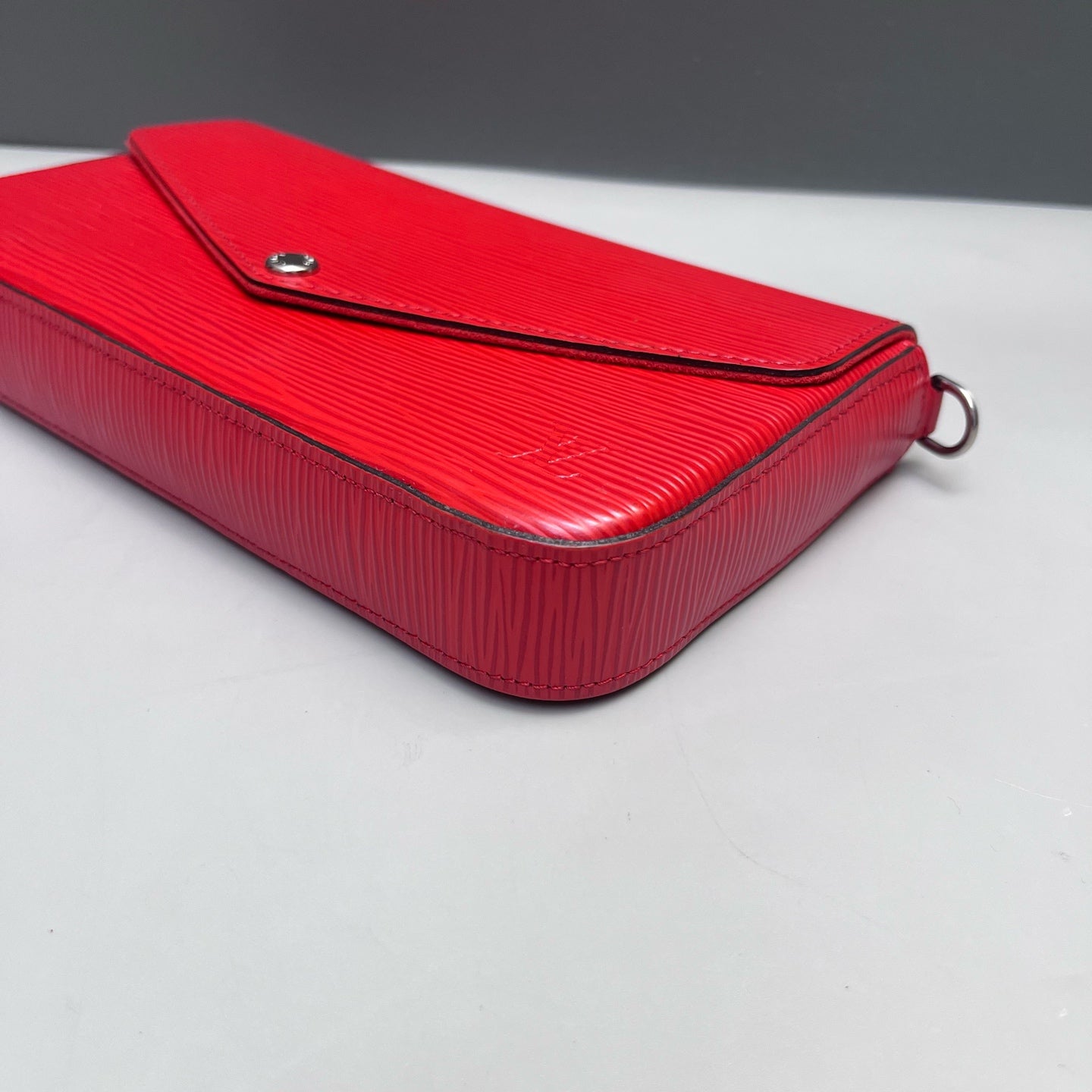 Louis Vuitton - Félicie Pochette - Epi leather - Red - (small)