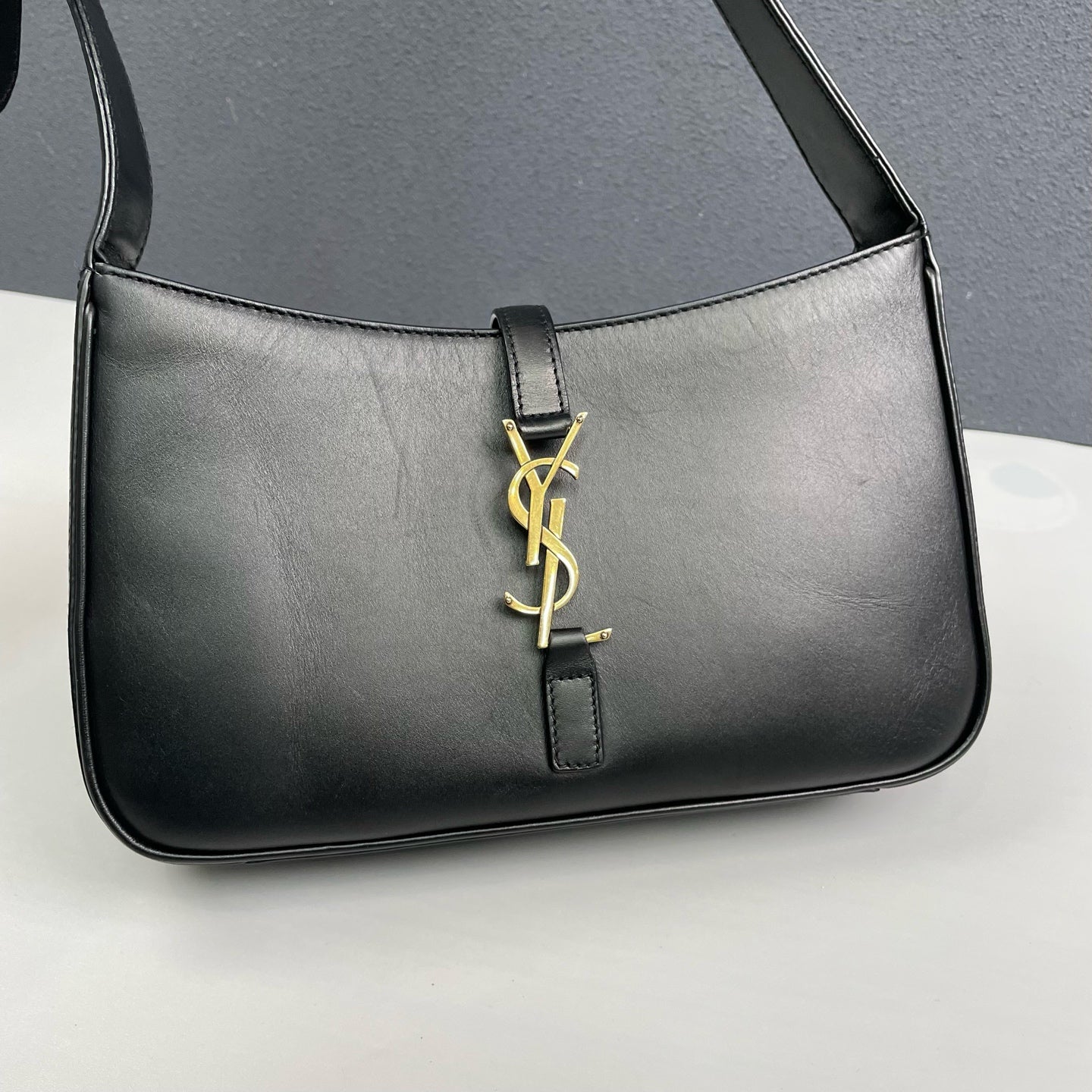 Saint Laurent - LE 5 A 7 - Leather - Black - (mini)