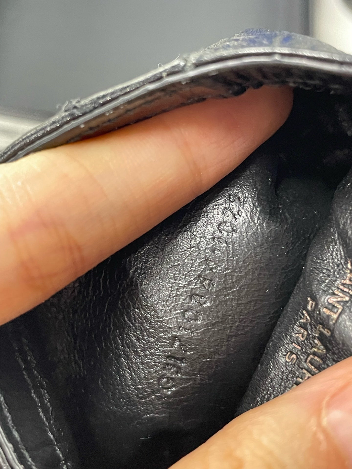 Saint Laurent - Niki Earphone Bag Mini - Crinkled waxed leather - Black - (mini)
