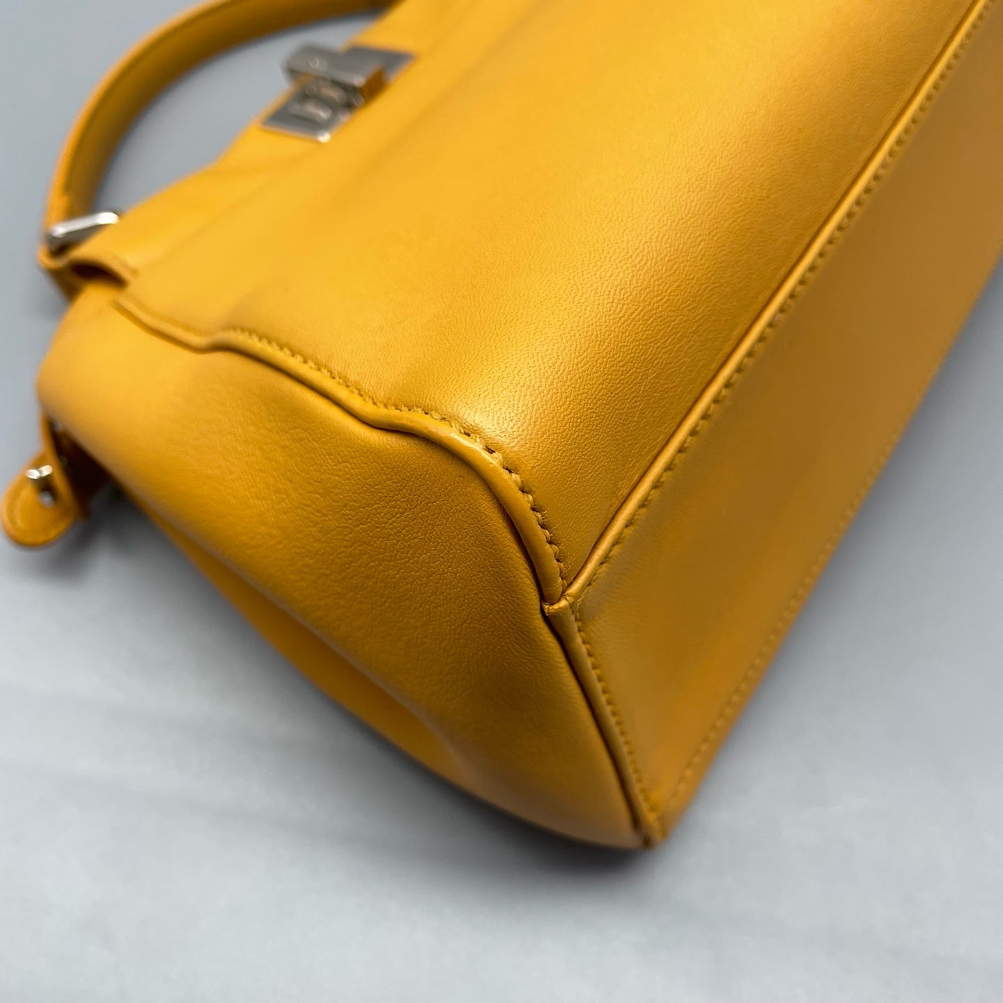 Fendi - Peekaboo Small - Leather - Orange - (small)