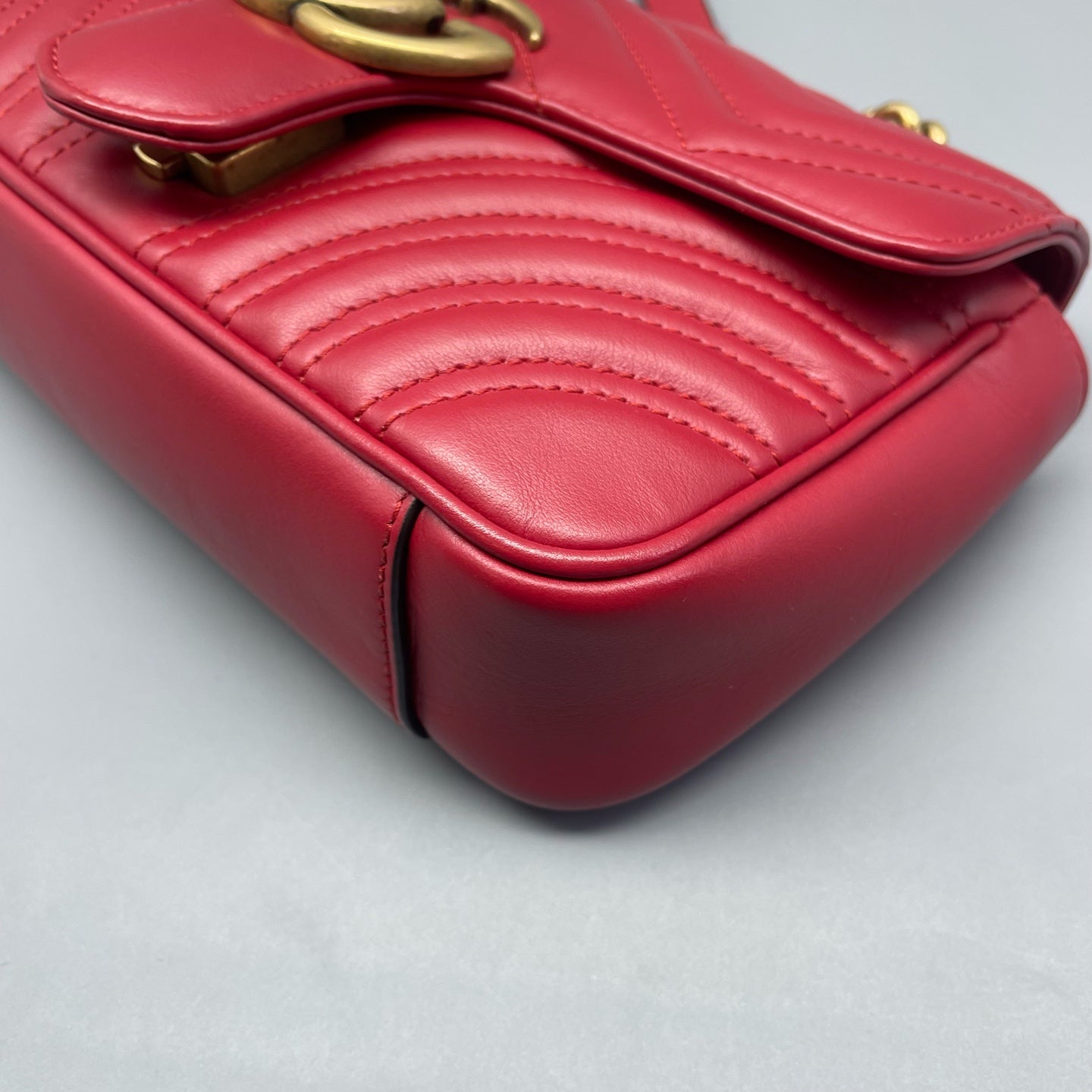 Gucci - GG Marmont Matelassé Small Shoulder Bag - Leather - Red - (mini)