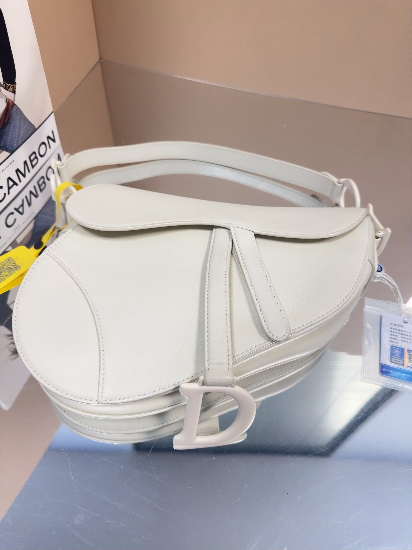 Dior - Saddle Bag - Leather - White - (Medium)