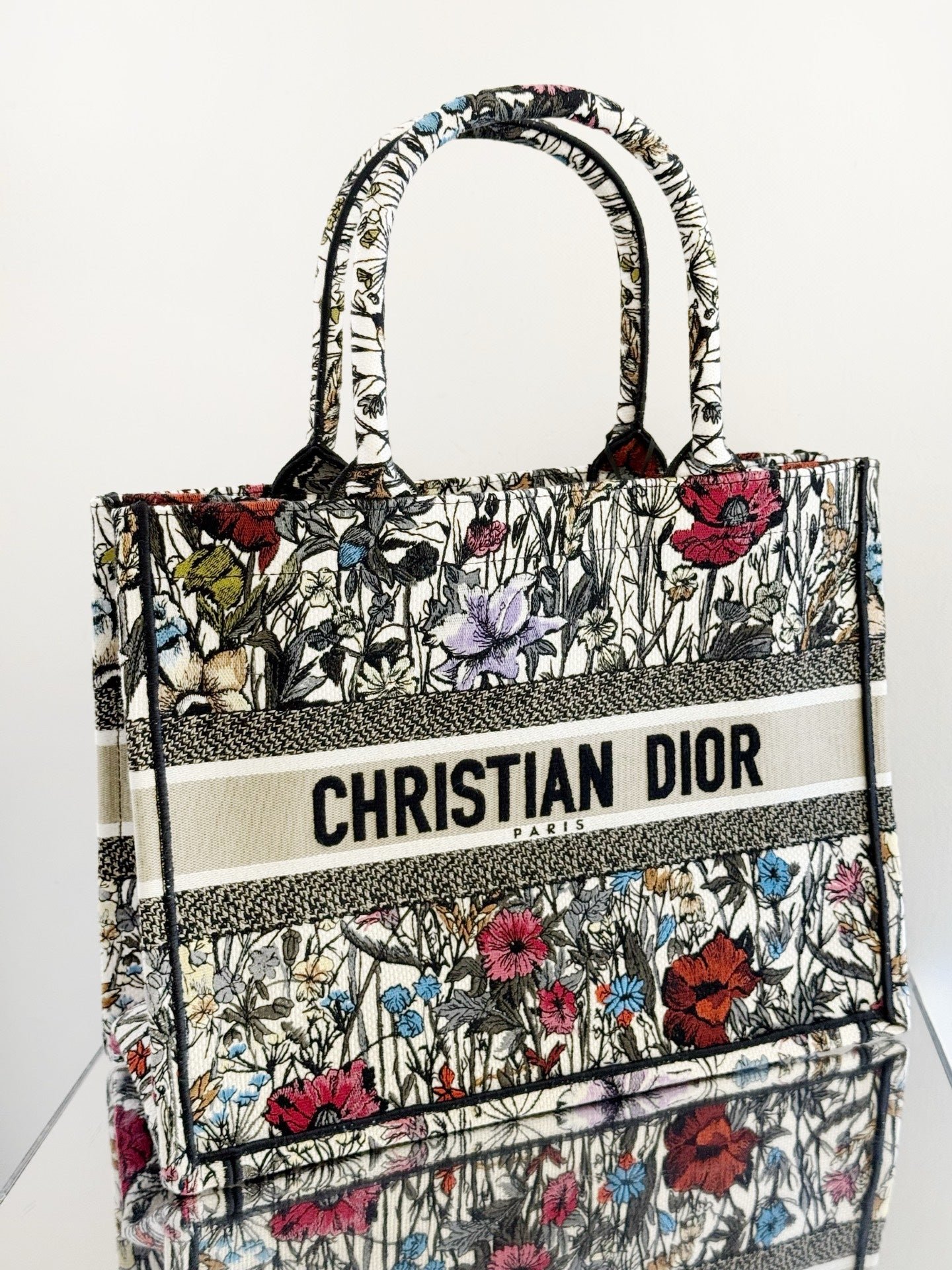 Dior - Dior Book Tote Limited Edition "Wheat and Hibiscus" - Embroidered canvas - Multicolour - (medium)