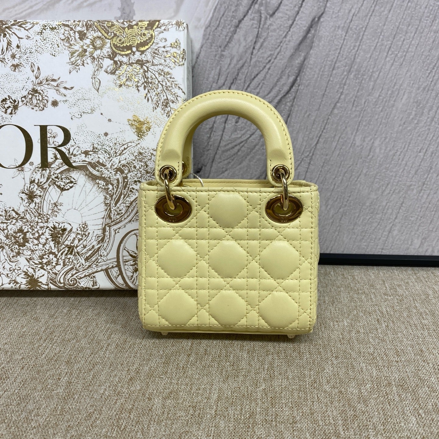 Dior - Lady Dior Ultra Mini - Lambskin leather - Yellow with Gold-Tone Hardware - (mini)