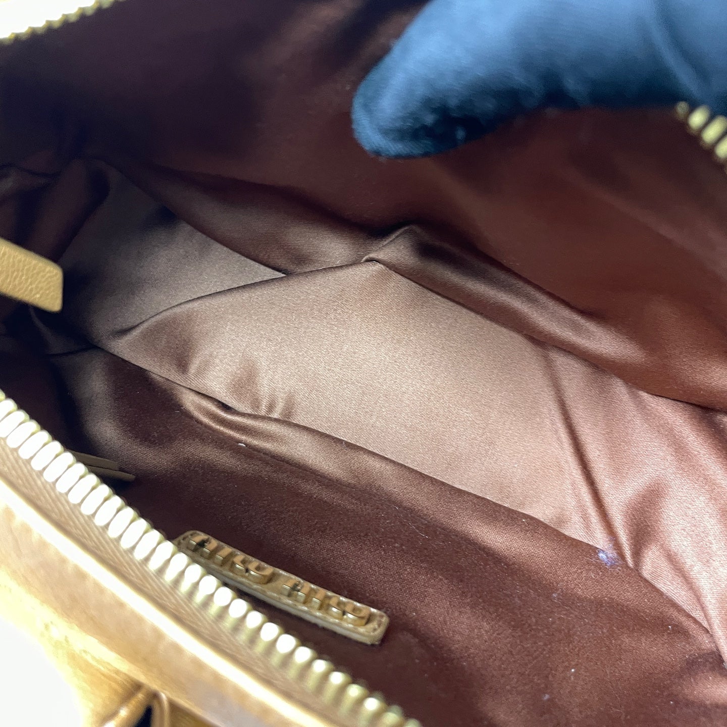 Miu Miu - Pocketed Hobo Shoulder Bag - Leather - Brown - (medium)