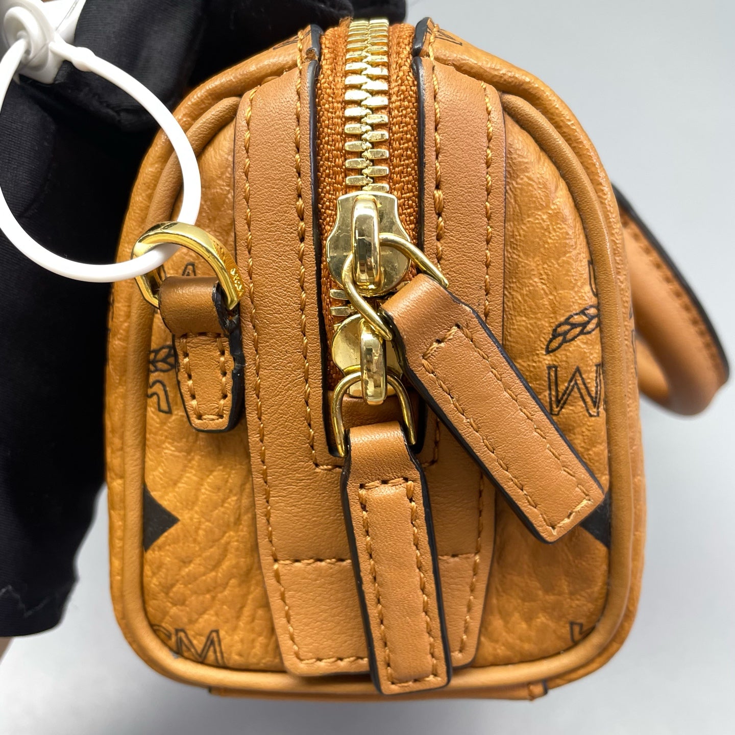 MCM - Boston Mini Bag - Visetos monogrammed leather with leather trim - Cognac brown - (mini)