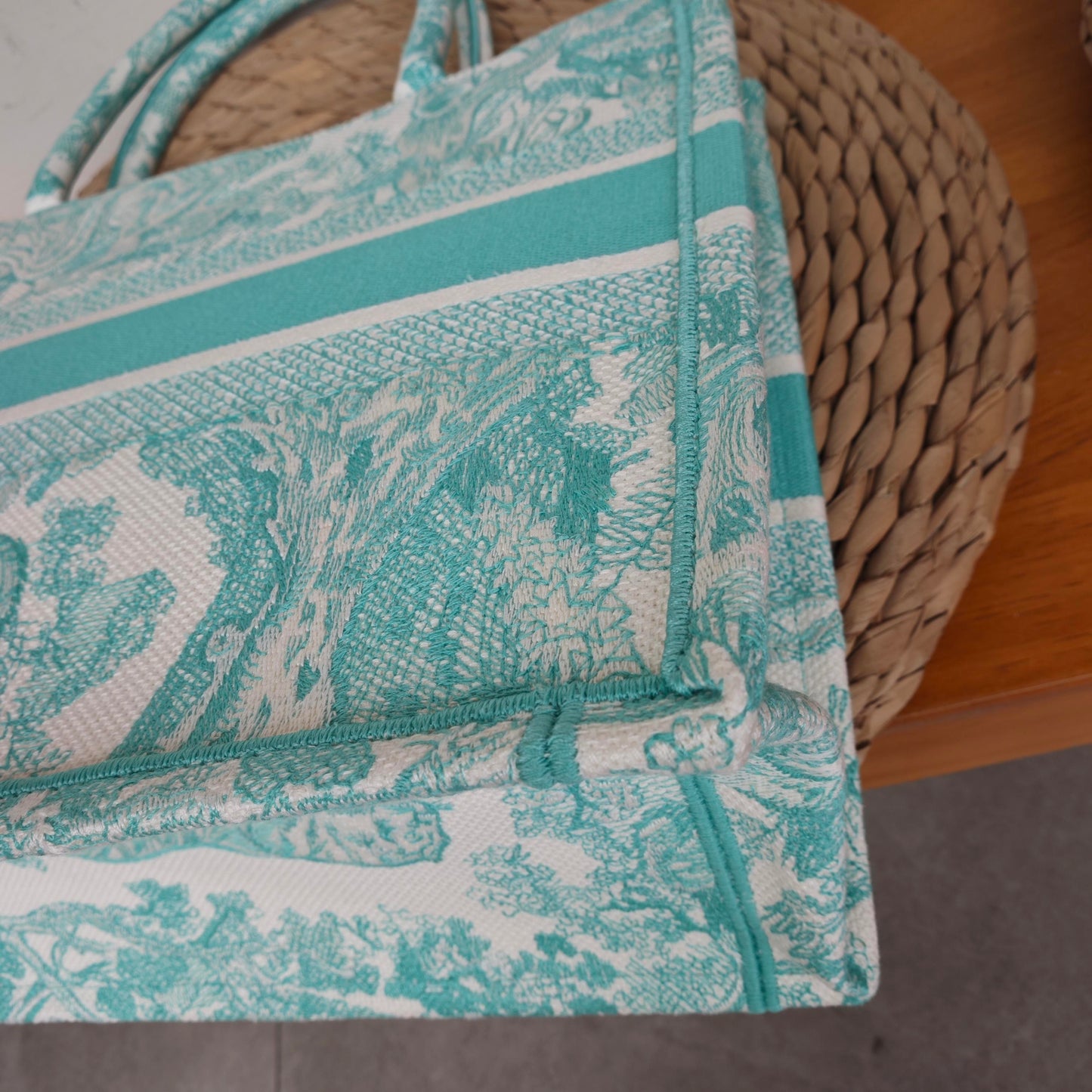 Dior - Book Tote - Embroidered Canvas - Mint Green and White - (medium)