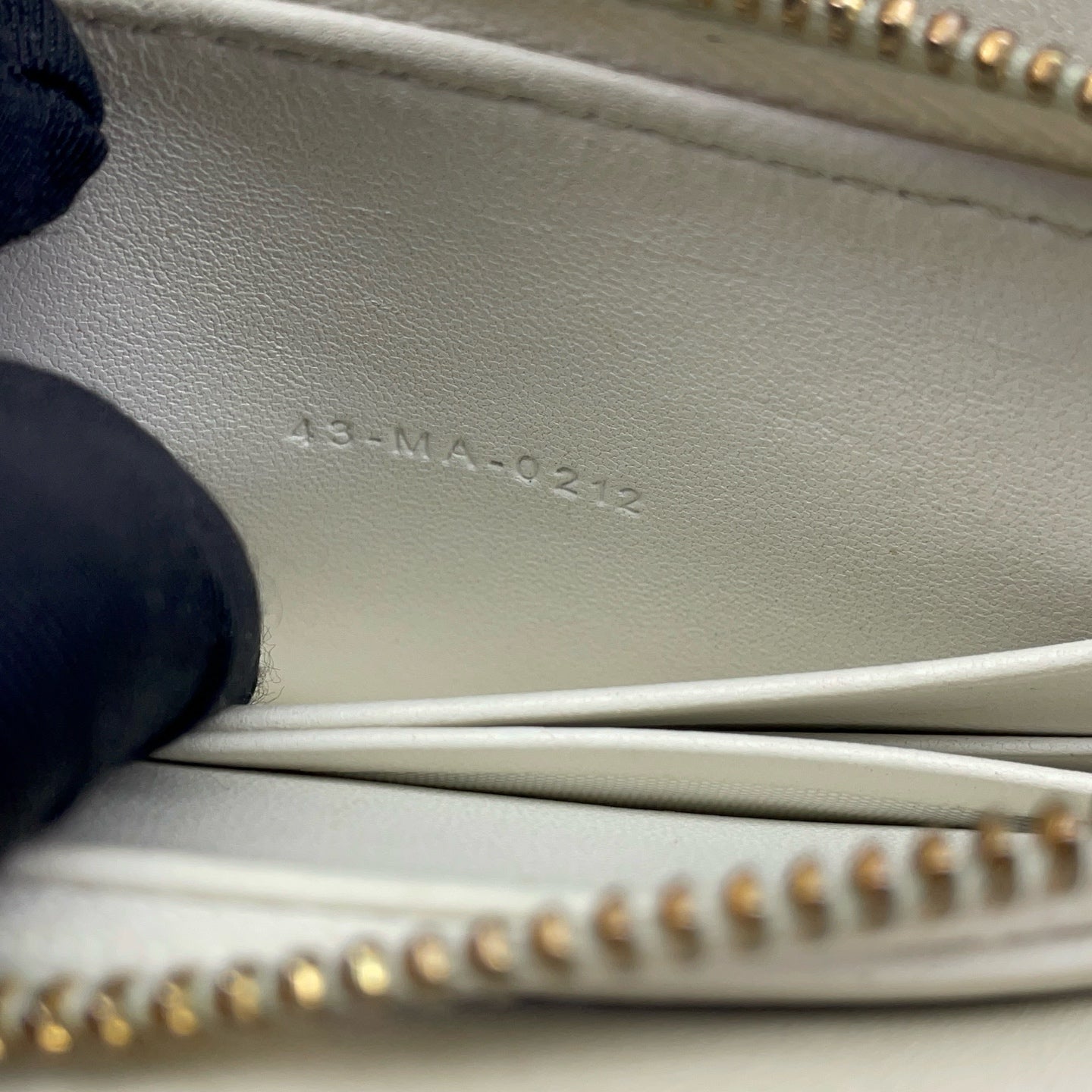 Dior - Caro Wallet On Chain (WOC) - Grained calfskin leather - White - (mini)