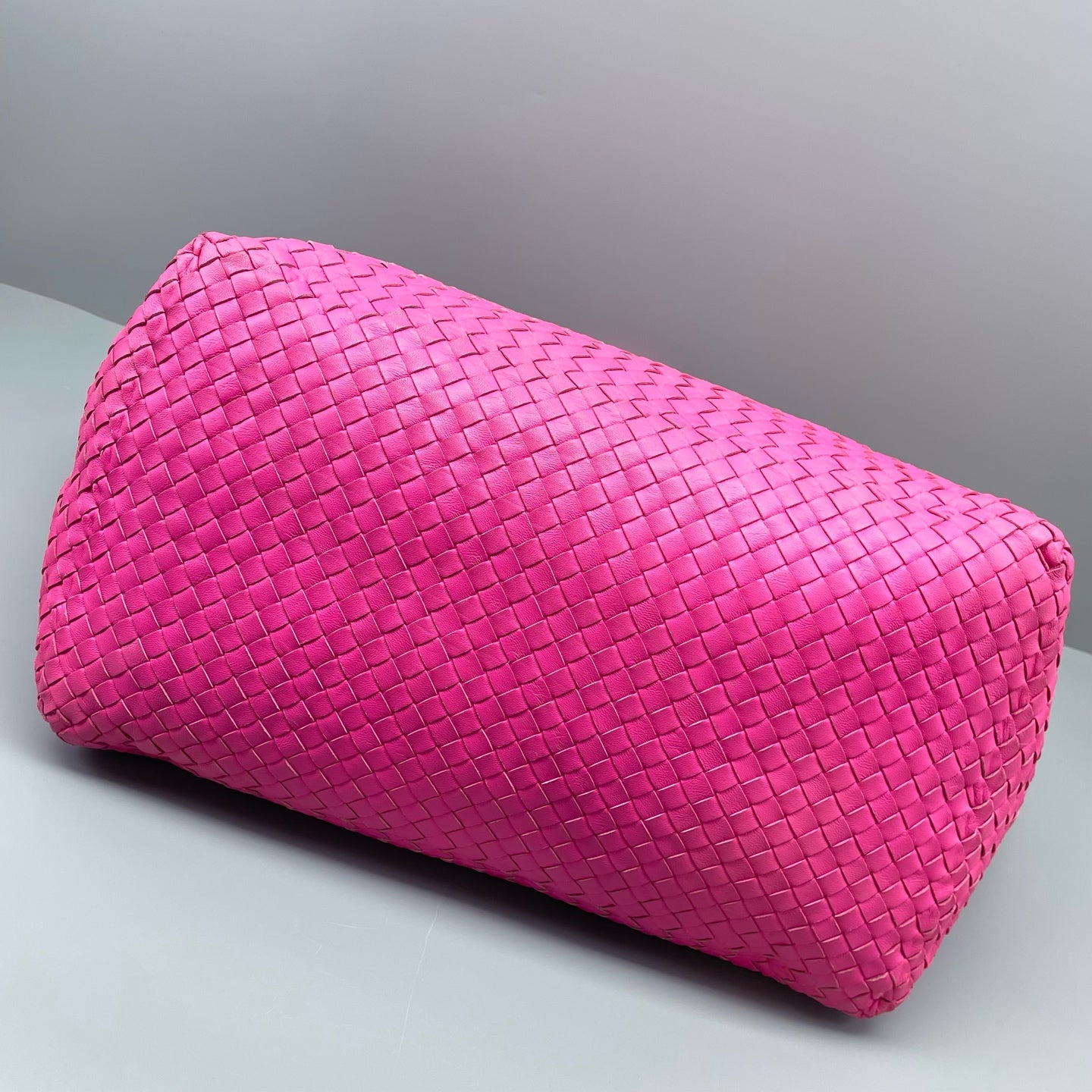 Bottega Veneta - Intrecciato Tote - Leather - Pink - (medium)