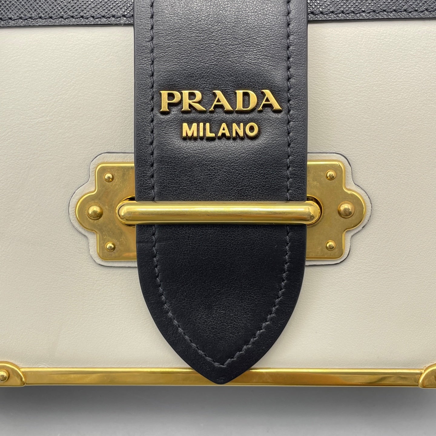 Prada - Cahier - Smooth leather with Saffiano leather accents - White with Black accents - (Small)