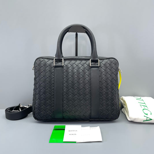 Bottega Veneta - Intrecciato Woven Briefcase - Leather - Black - (small)