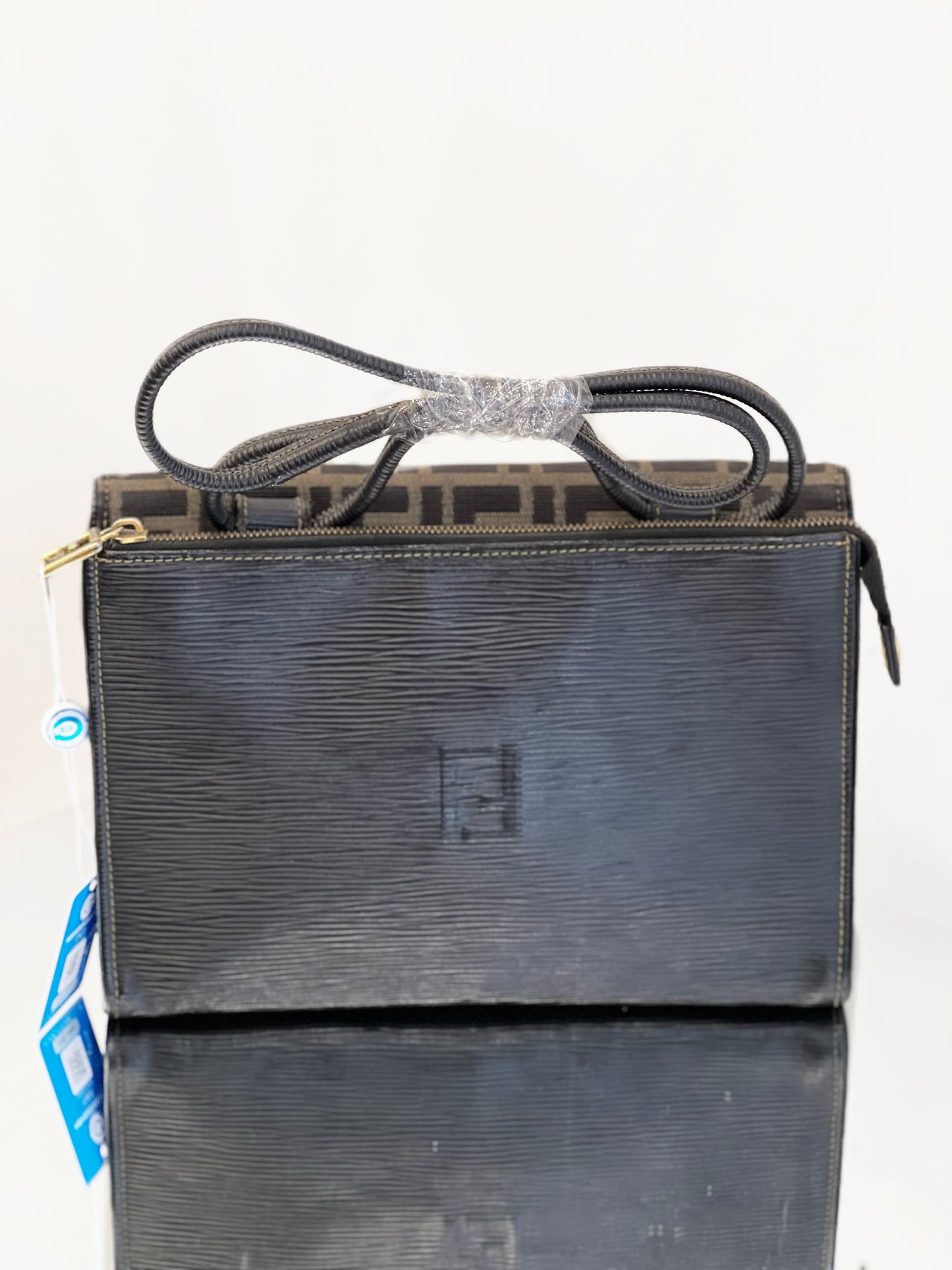 Fendi - Vintage Double-Sided Zucca Shoulder Bag - Zucca canvas and textured leather - Brown - (small)