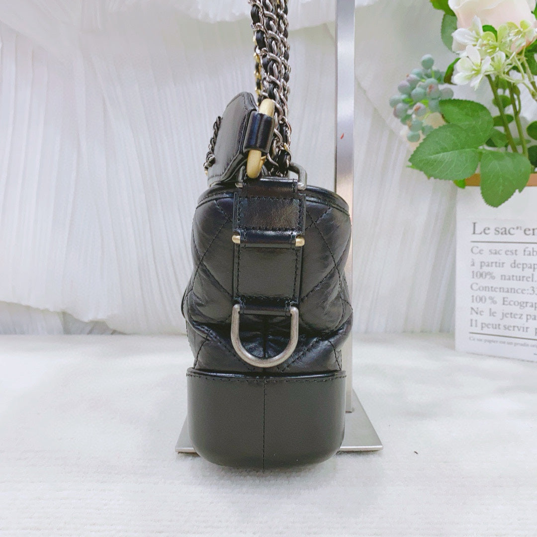 Chanel - Gabrielle Small Hobo Bag - Aged calfskin and smooth calfskin leather - Black - (Small)