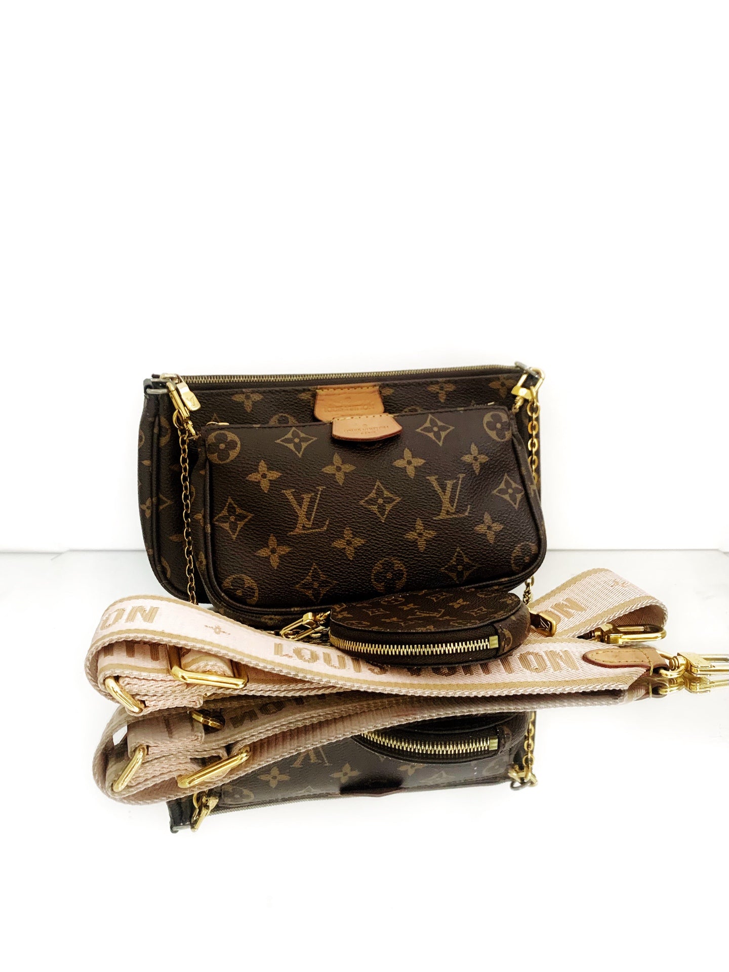 Louis Vuitton - Multi Pochette Accessoires - Monogram coated canvas with natural vachetta leather trim - Brown - (Medium)