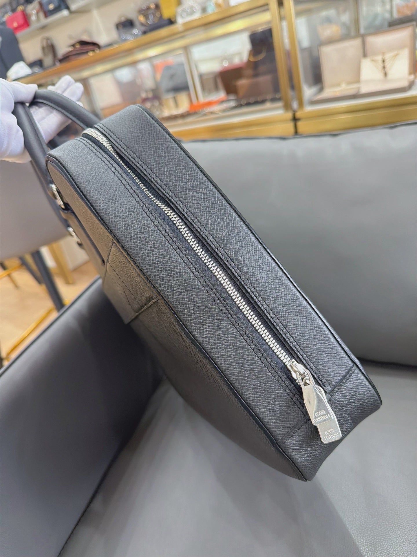 Louis Vuitton - Briefcase - Calfskin leather - Black - (Large)