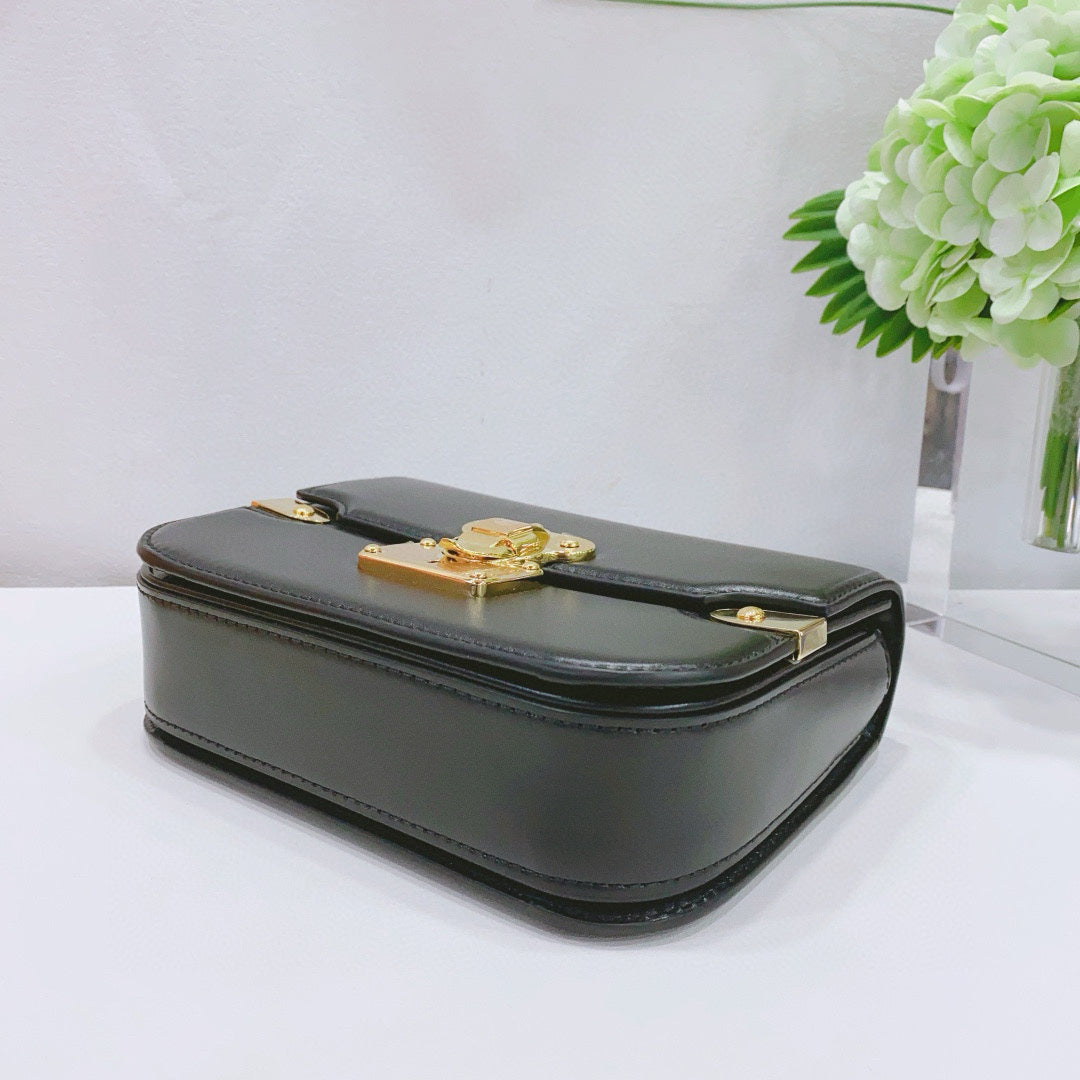 Louis Vuitton - ORSAY - Leather - Black - (medium)