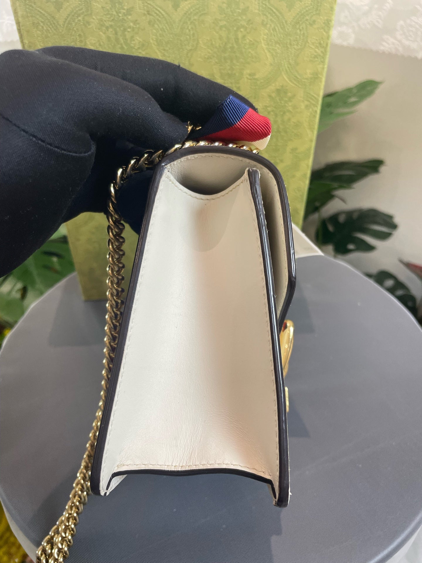 Gucci - Sylvie Small Shoulder Bag - Leather - White - (Small)