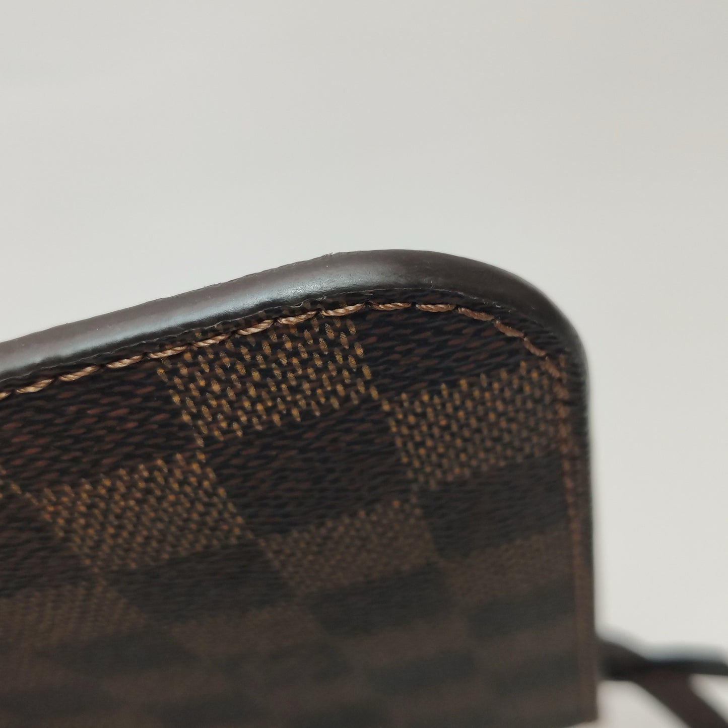 Louis Vuitton - Neverfull MM - Damier Ebene coated canvas with leather trim - Brown - (Medium)