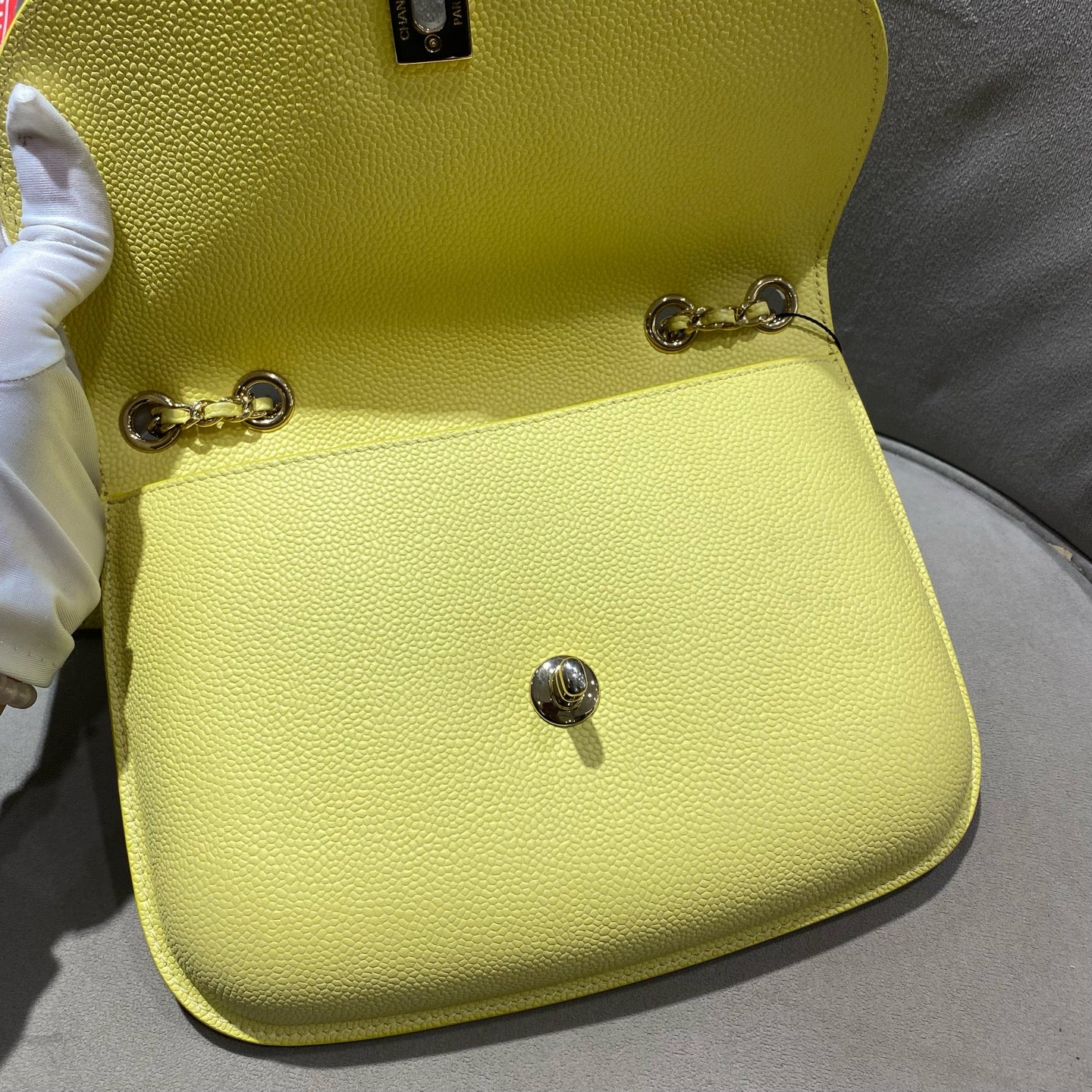 Chanel - Mini Chain Flap Bag - Grained calfskin leather - Yellow with Gold-Tone Hardware - (mini)