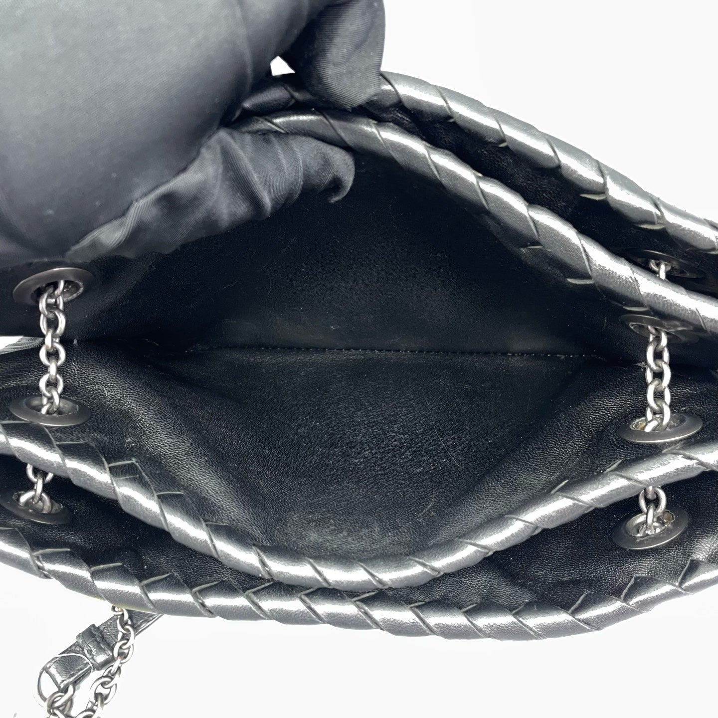 Bottega Veneta - Intrecciato Woven Chain Shoulder Bag - Leather - Black - (small)