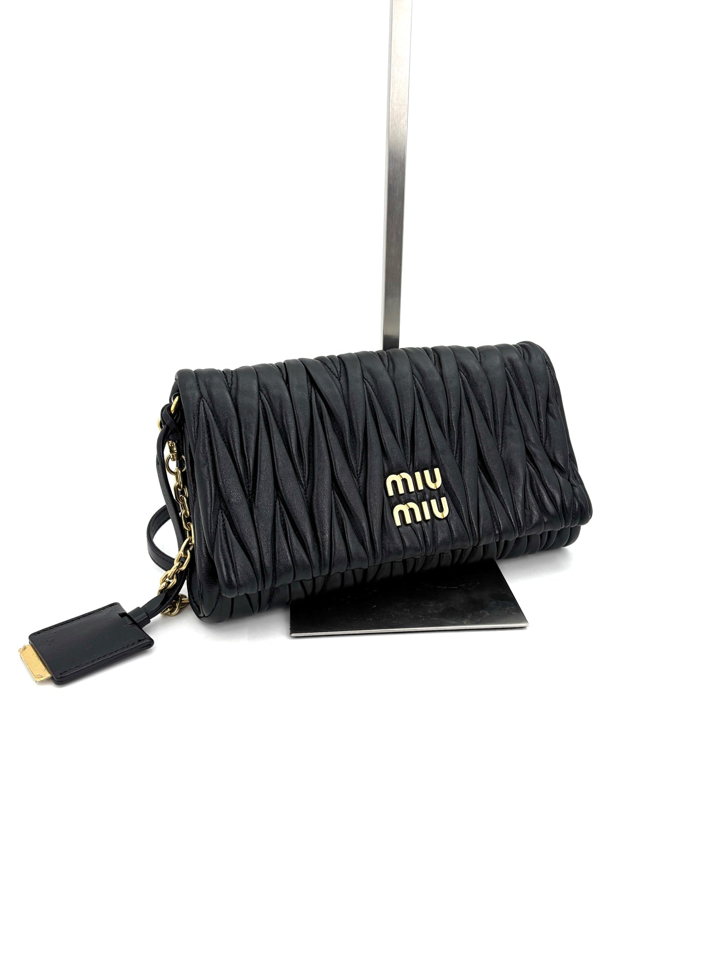 Miu Miu - Matelassé Flap Crossbody Bag - Leather - Black - (mini)