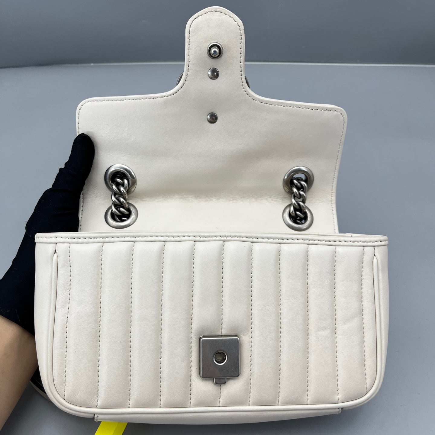 Gucci - GG Marmont Matelassé Small Shoulder Bag - Leather - White - (mini)