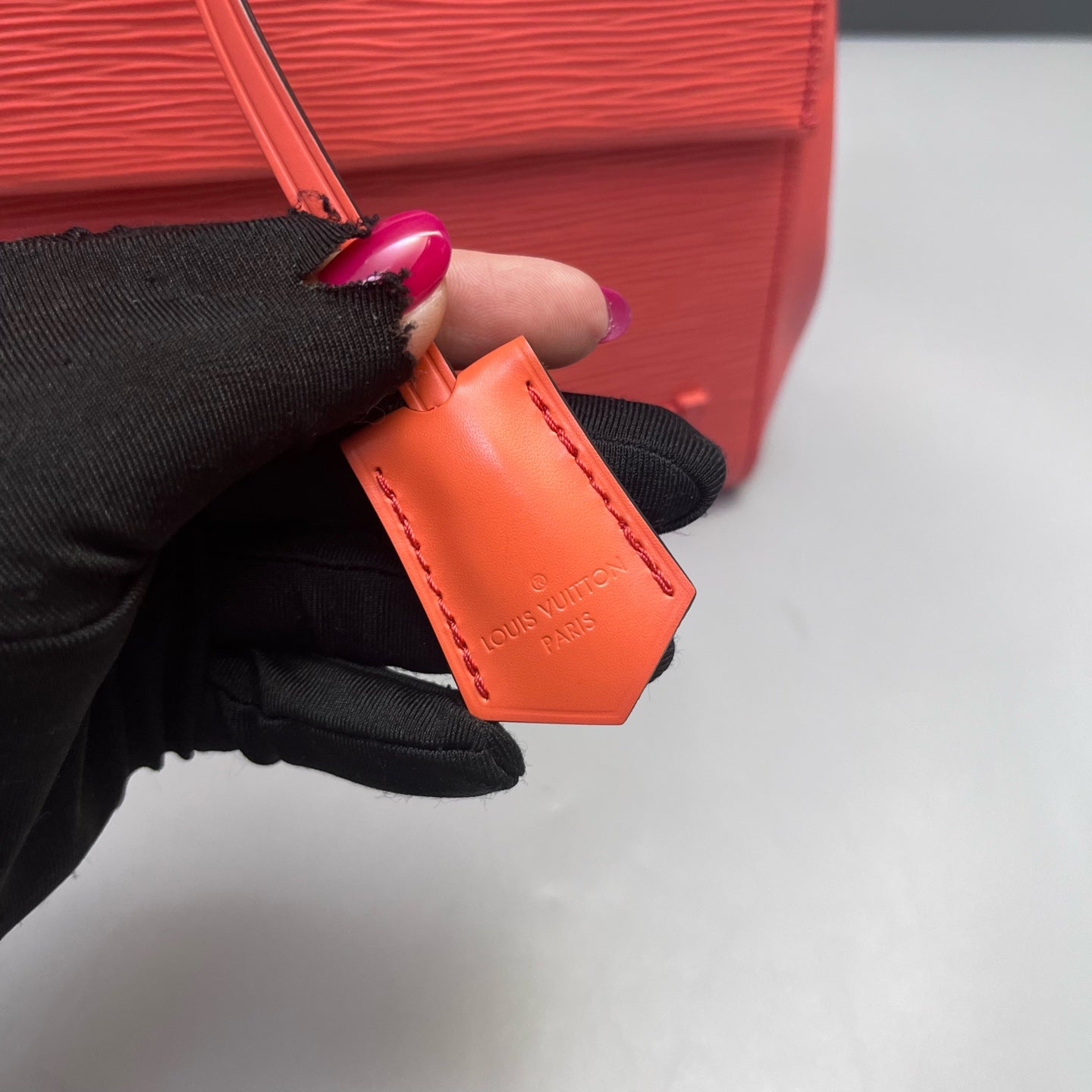 Louis Vuitton - Cluny - Leather - Orange - (medium)