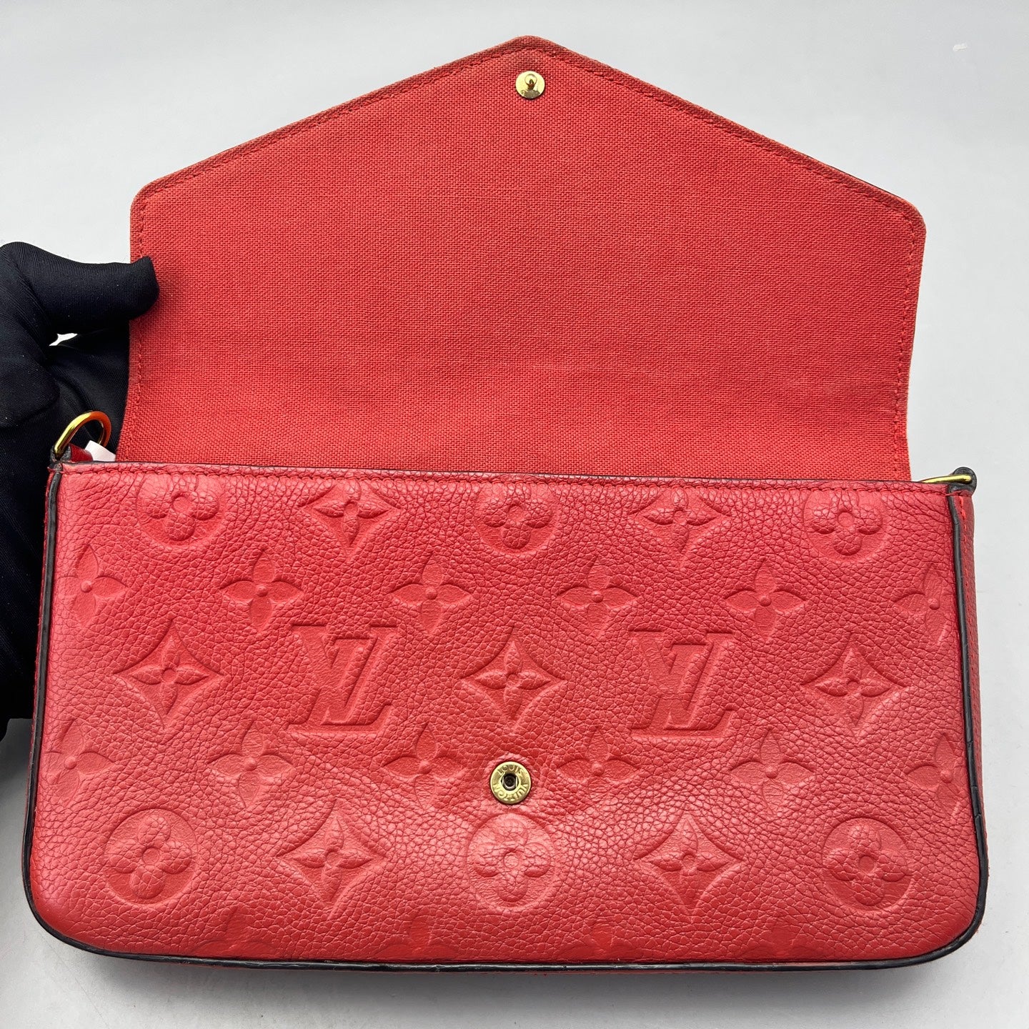 Louis Vuitton - Pochette Felicie - Embossed Monogram Empreinte leather - Red - (small)