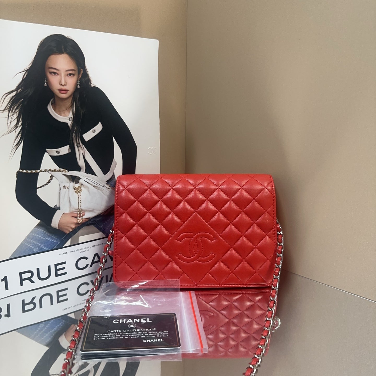 Chanel - Wallet on Chain (WOC) - Lambskin leather - Red - (Mini)