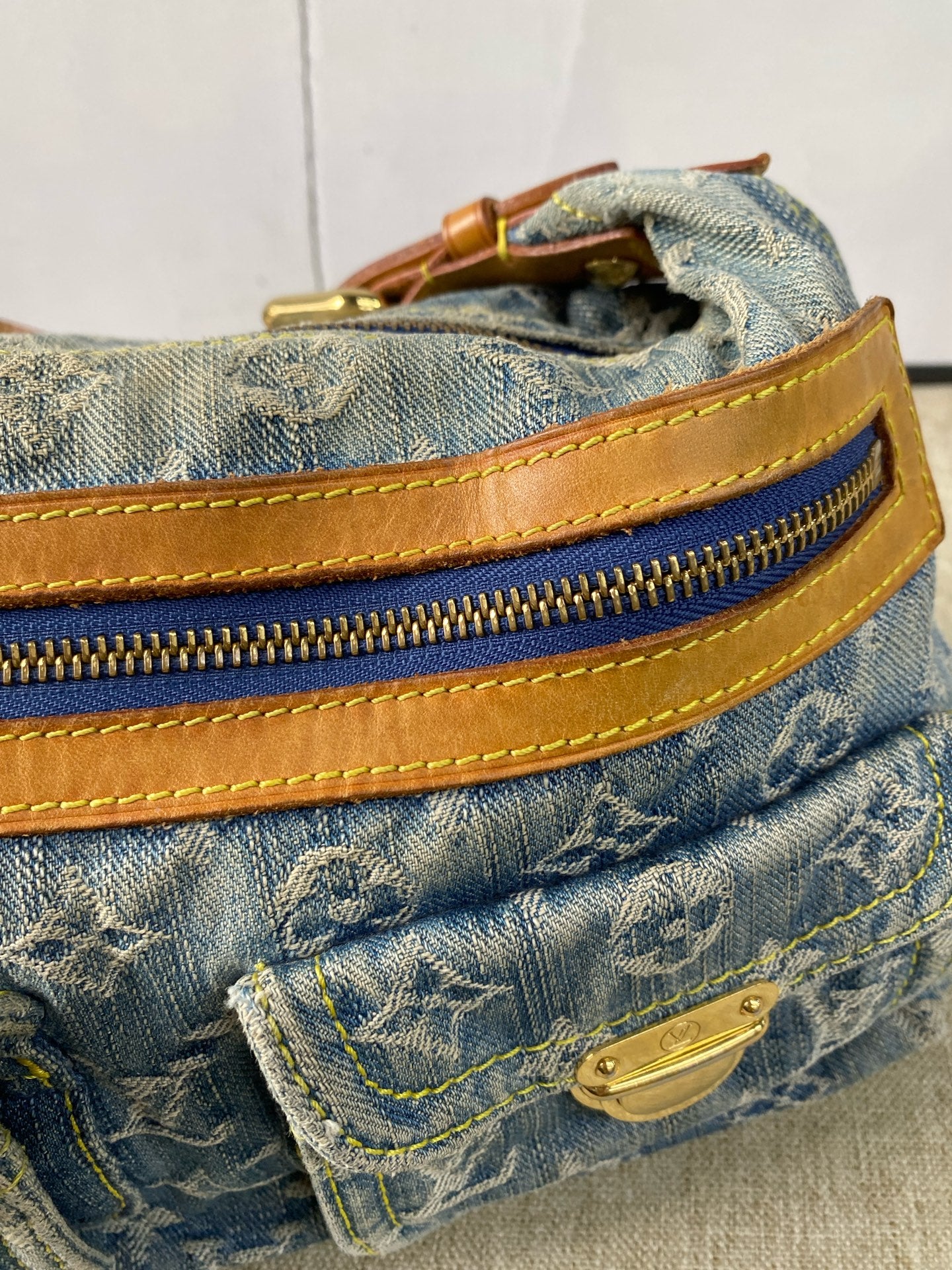 Louis Vuitton - Baggy - Monogram Denim with Vachetta leather trim - Blue - (medium)