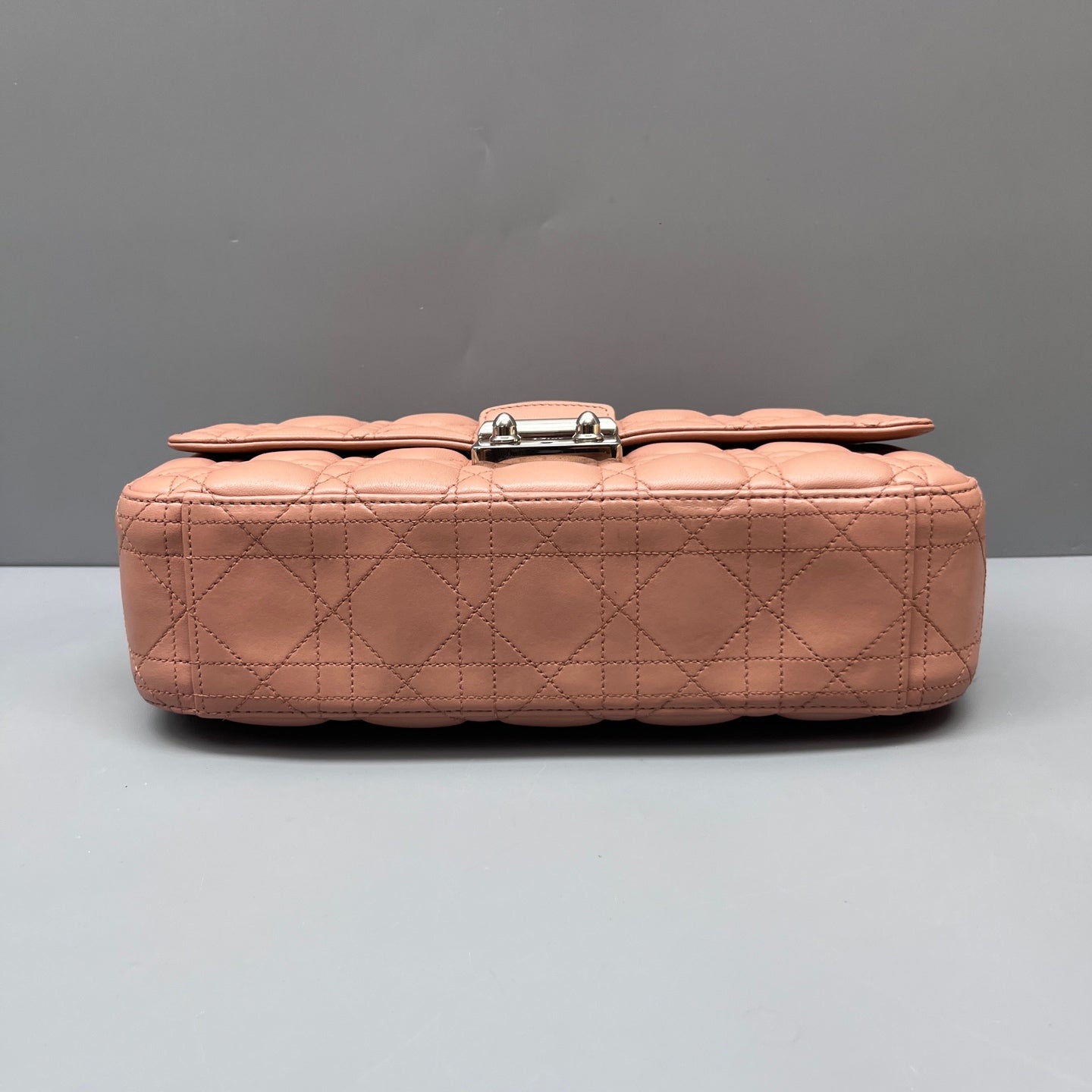 Dior - Miss Dior Chain Bag - Lambskin leather - Pink with Silver-Tone Hardware - (medium)