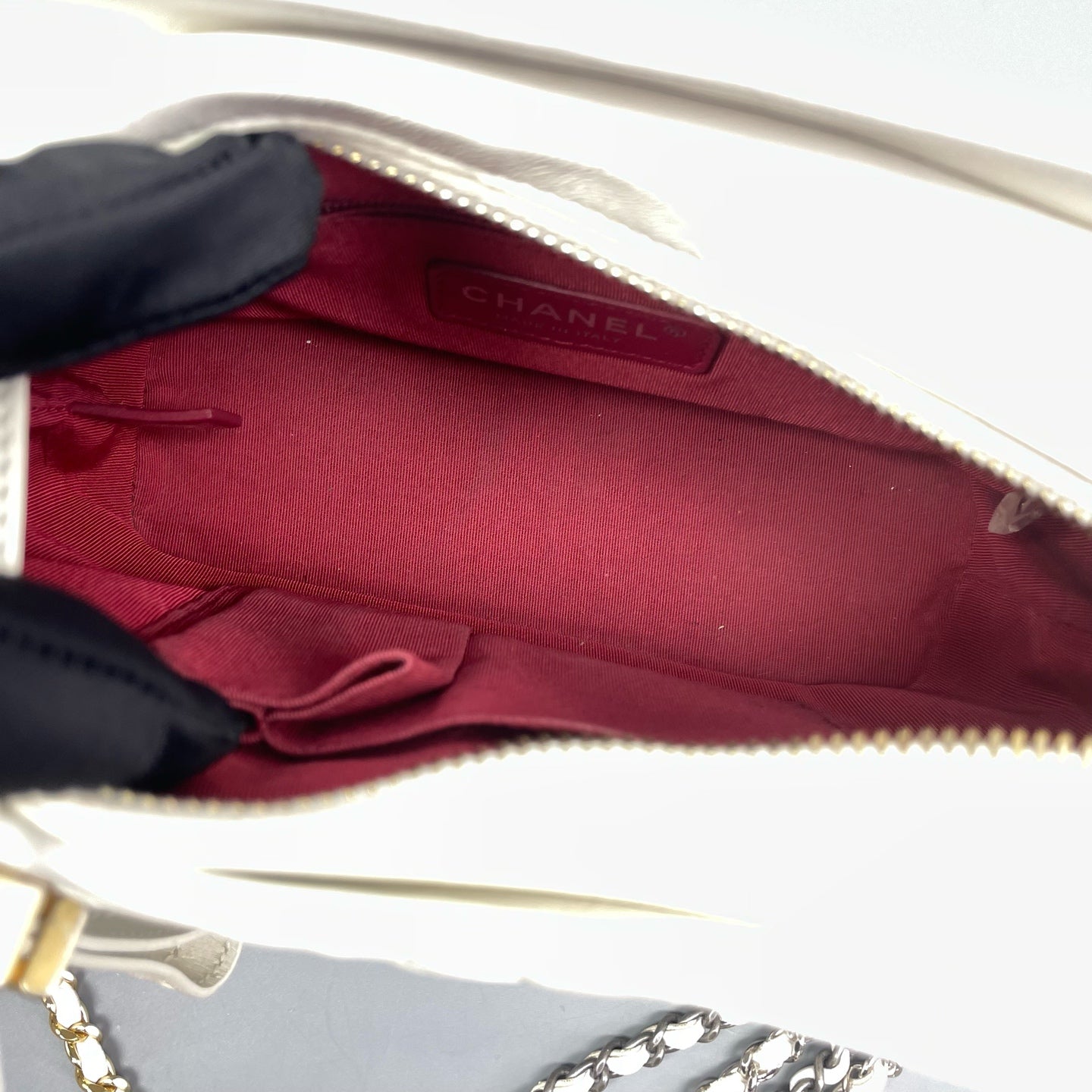 Chanel - Gabrielle Hobo Bag (Small) - Leather - White - (Small)