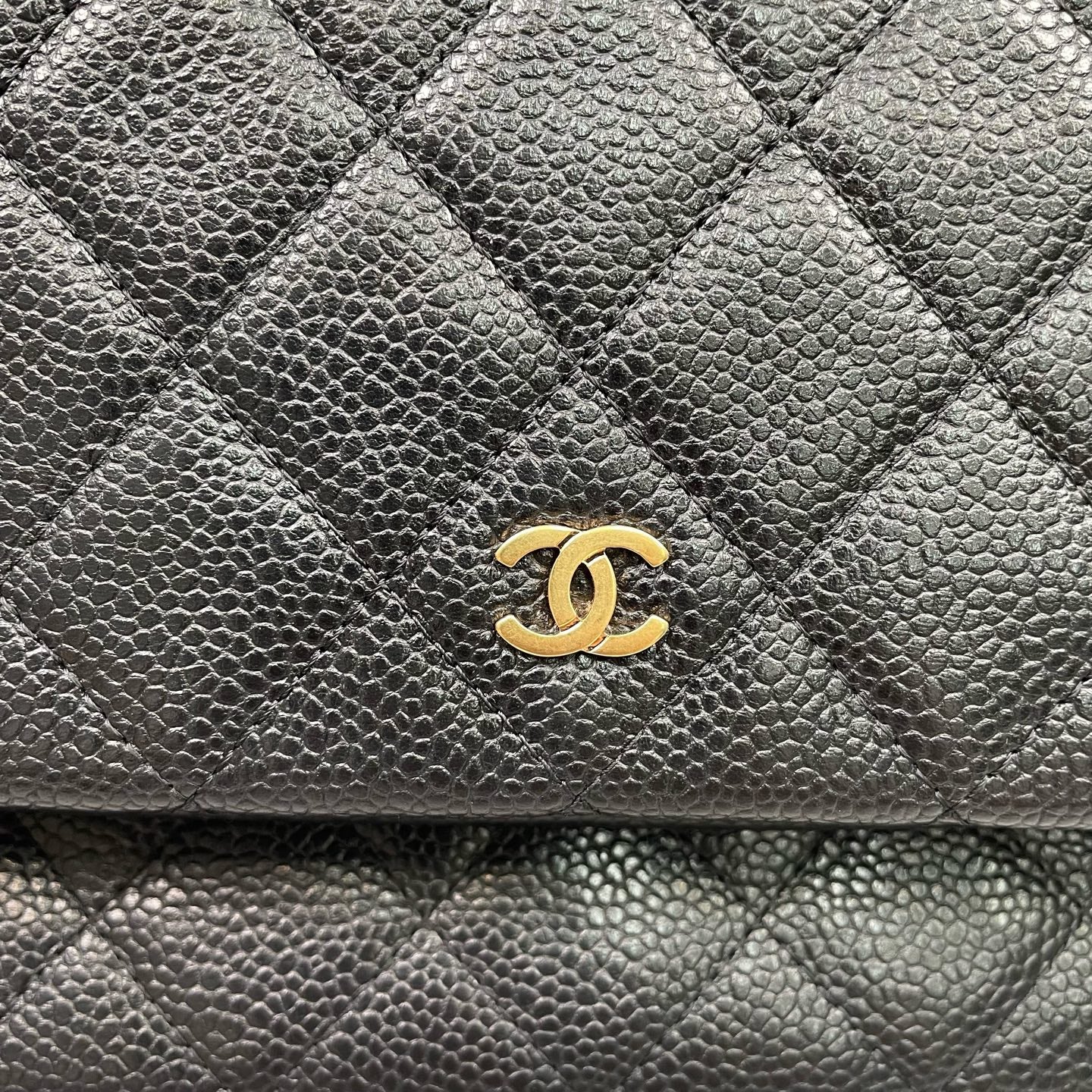 Chanel - Classic Quilted Clutch - Caviar leather - Black - (medium)