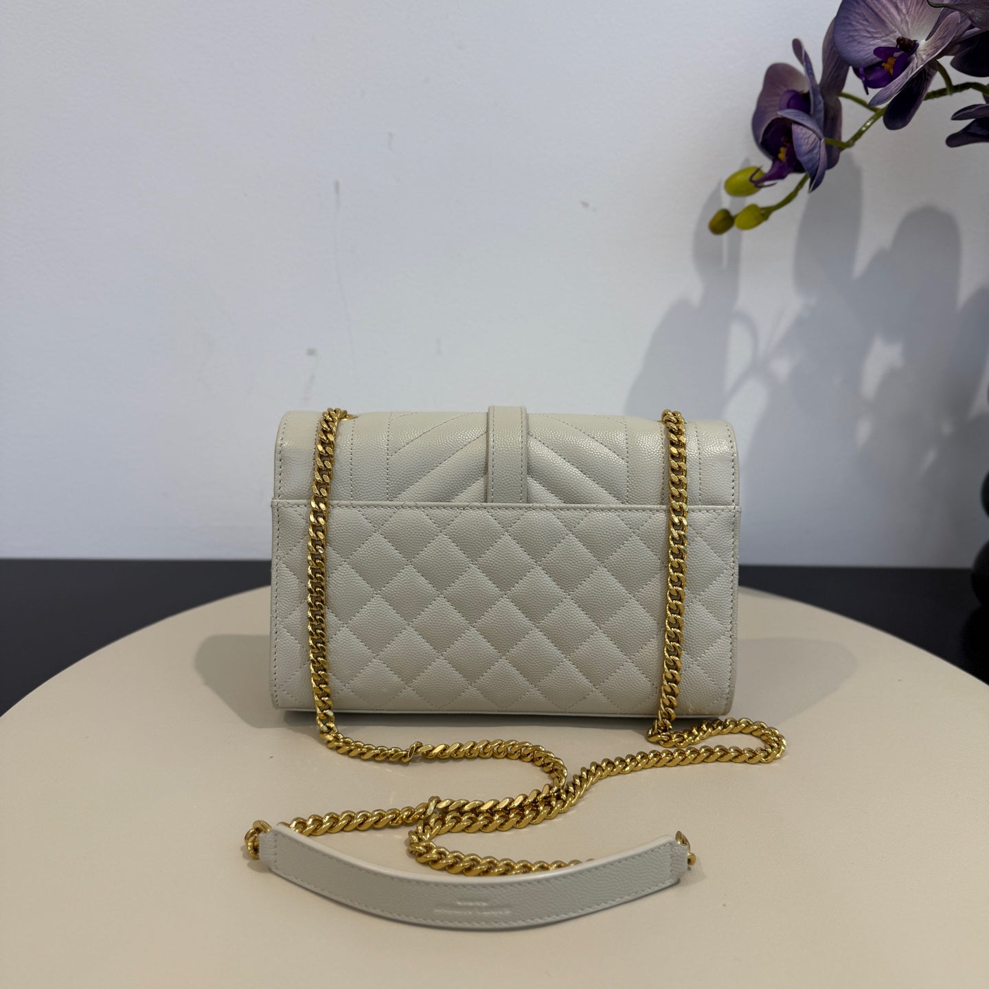 Saint Laurent - Envelope Wallet-on-Chain (WOC) - Caviar leather - White - (Small)