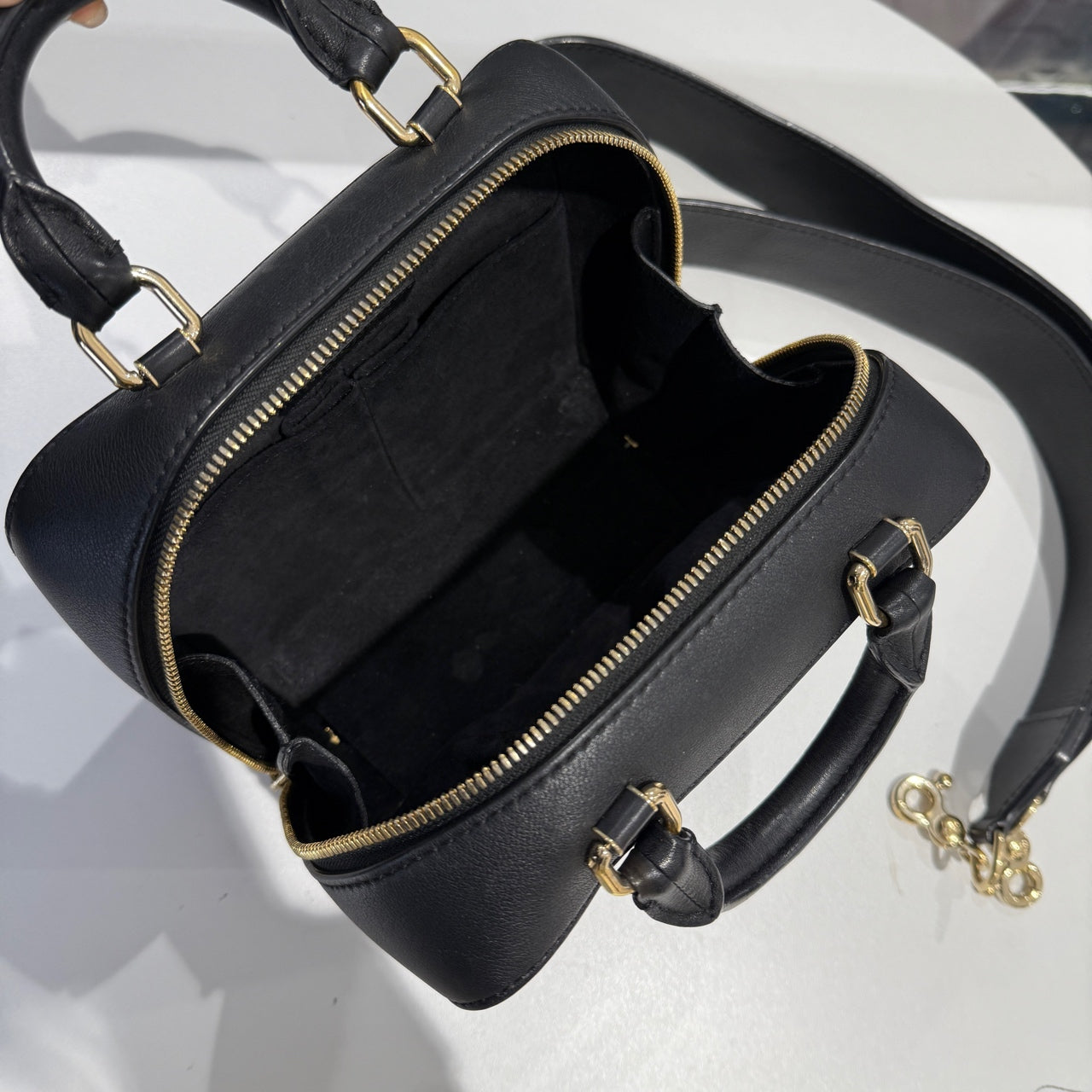 Chanel - Top Handle Box Bag - Quilted smooth calfskin leather - Black - (mini)