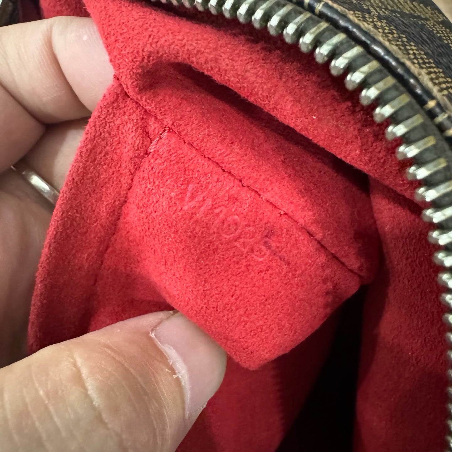 Louis Vuitton - Pochette Accessoires - Damier Ebene coated canvas with leather trim - Brown - (mini)
