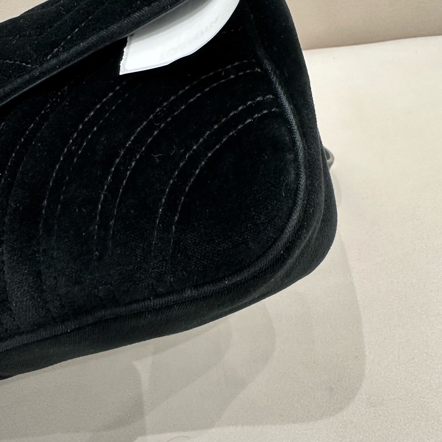 Gucci - GG Marmont Small Shoulder Bag - Velvet - Black - (small)