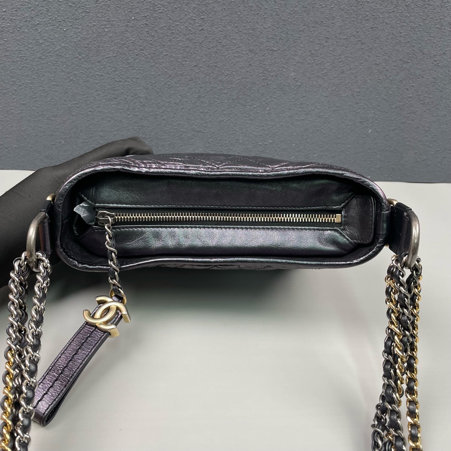 Chanel - Gabrielle Small Hobo Bag - Iridescent aged calfskin leather - Multicolour (Iridescent Purple/Blue) - (Small)