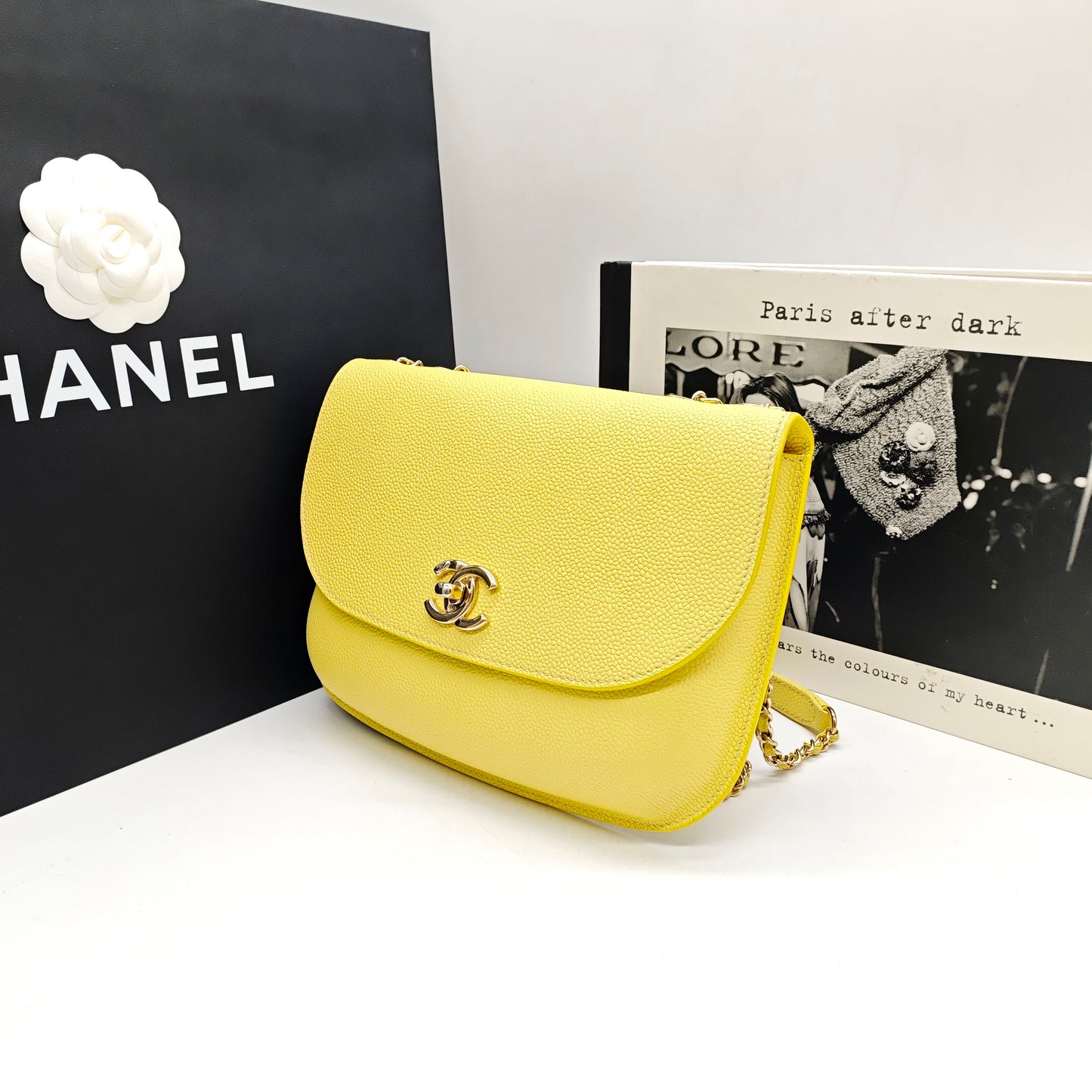 Chanel - Mini Chain Flap Bag - Grained calfskin leather - Yellow with Gold-Tone Hardware - (mini)