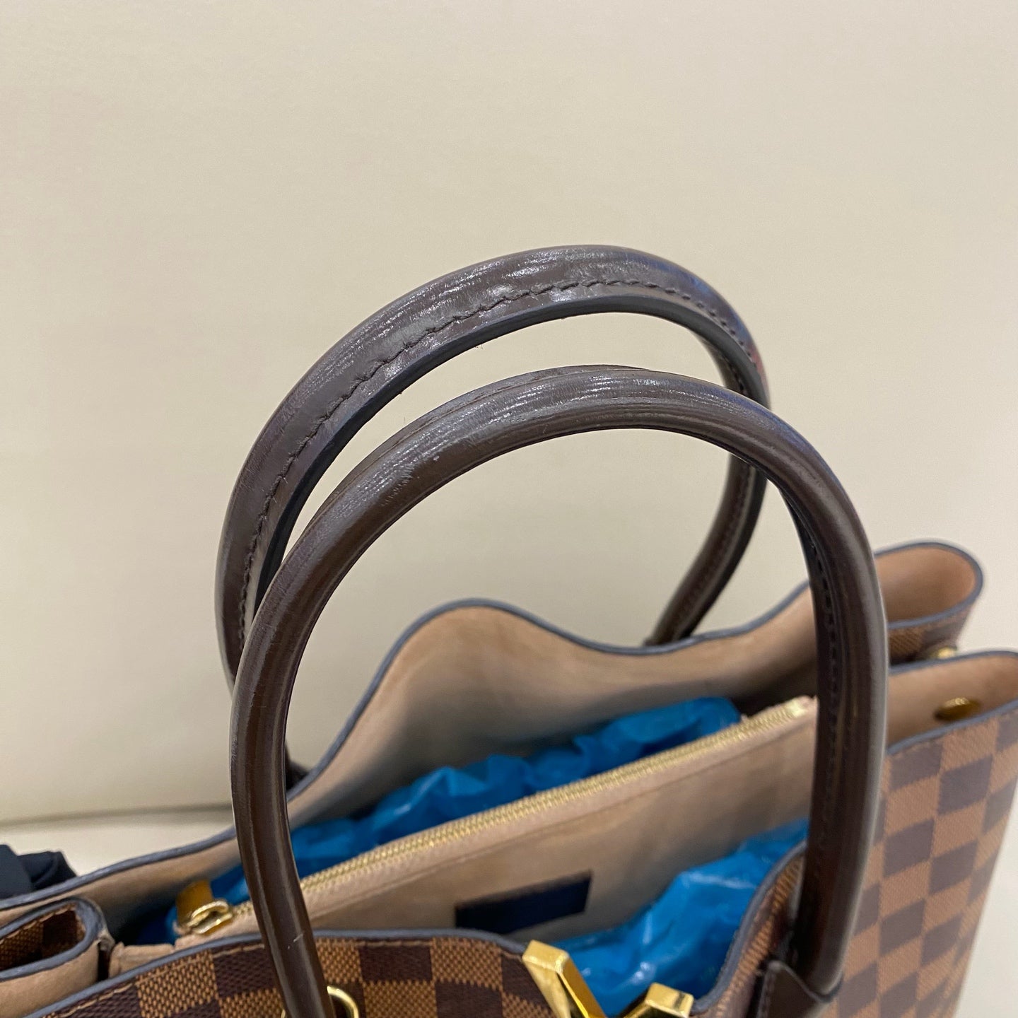Louis Vuitton - Kensington - Coated canvas with leather trim - Brown - (medium)