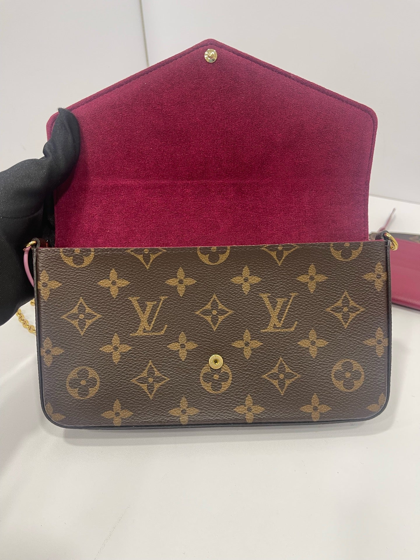 Louis Vuitton - Pochette Félicie - Monogram coated canvas with microfibre lining and grained leather insert - Brown with Burgundy interior - (mini)