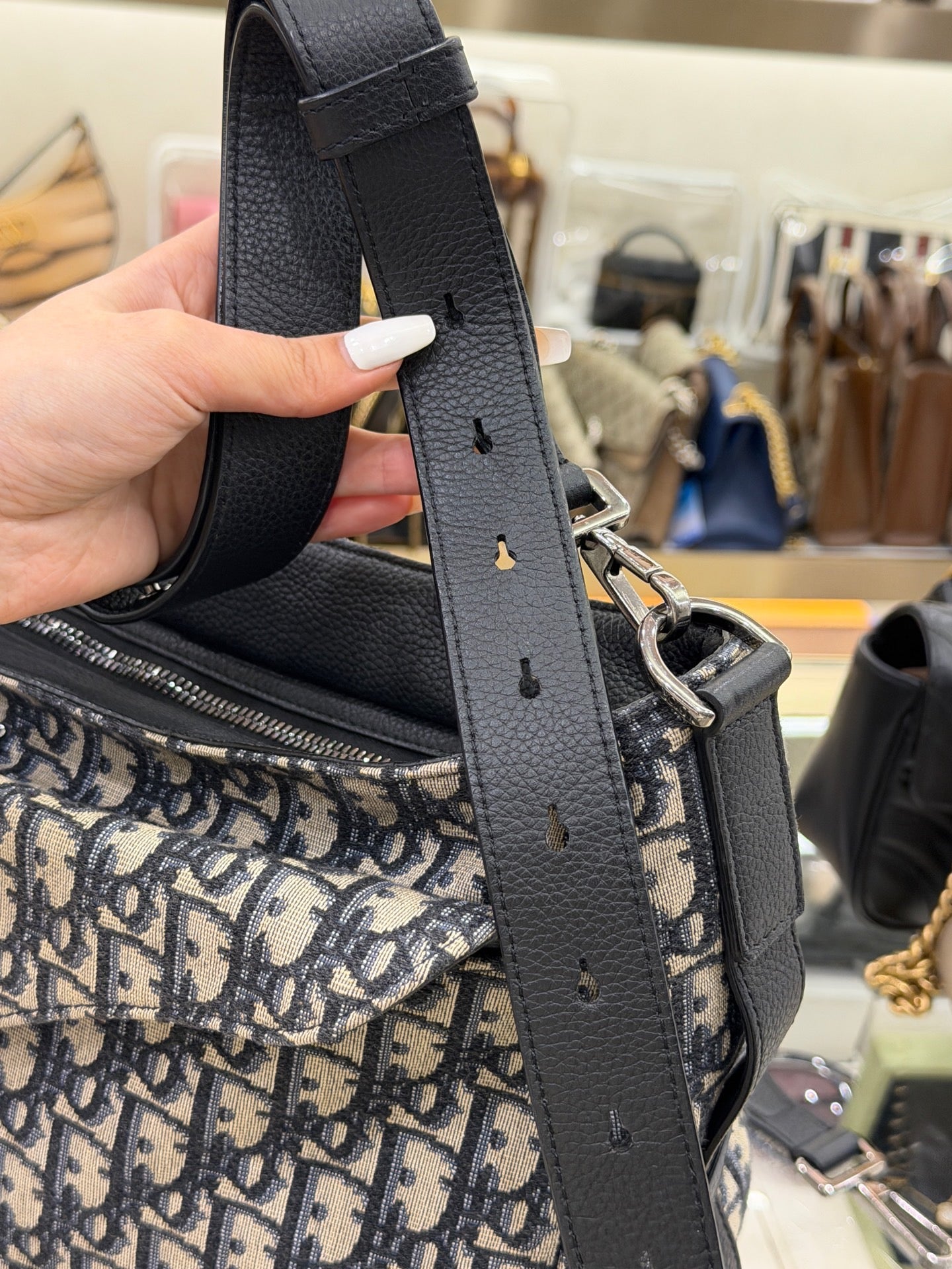 Dior - Saddle Soft Hobo Bag in Oblique Canvas - Oblique jacquard canvas with pebbled calfskin leather trim - Multicolour - (Large)