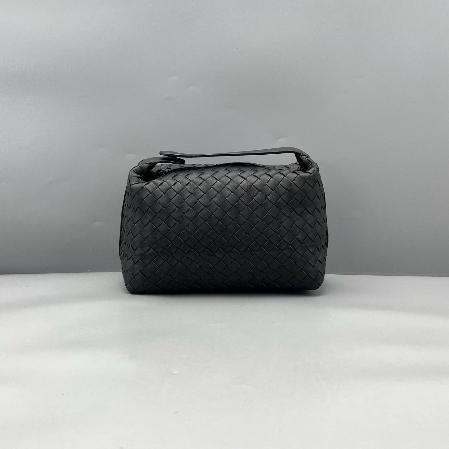 Bottega Veneta - Intrecciato Lunchbox Bag - Leather - Black - (mini)