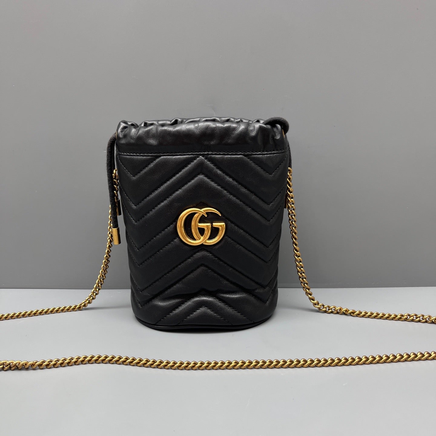 Gucci - Marmont Bucket Bag - Leather - Black - (mini)
