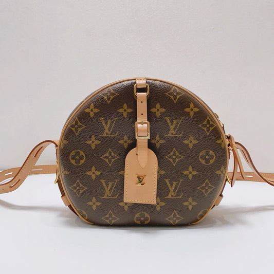 Louis Vuitton - Boite Chapeau Souple - Monogram coated canvas with Vachetta leather trim - Brown - (Small)