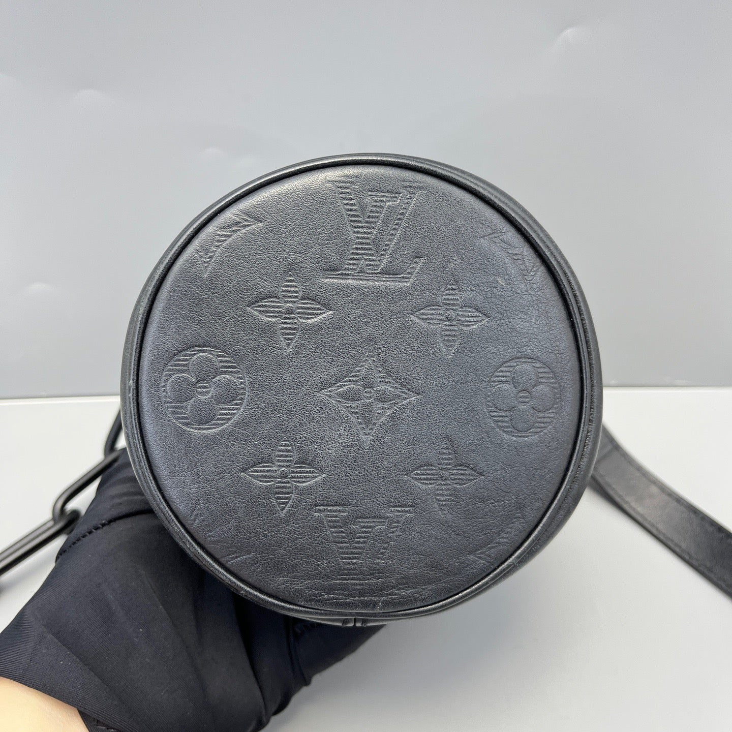 Louis Vuitton - Mini Drawstring Bucket Bag - Monogram Empreinte leather - Black - (mini)